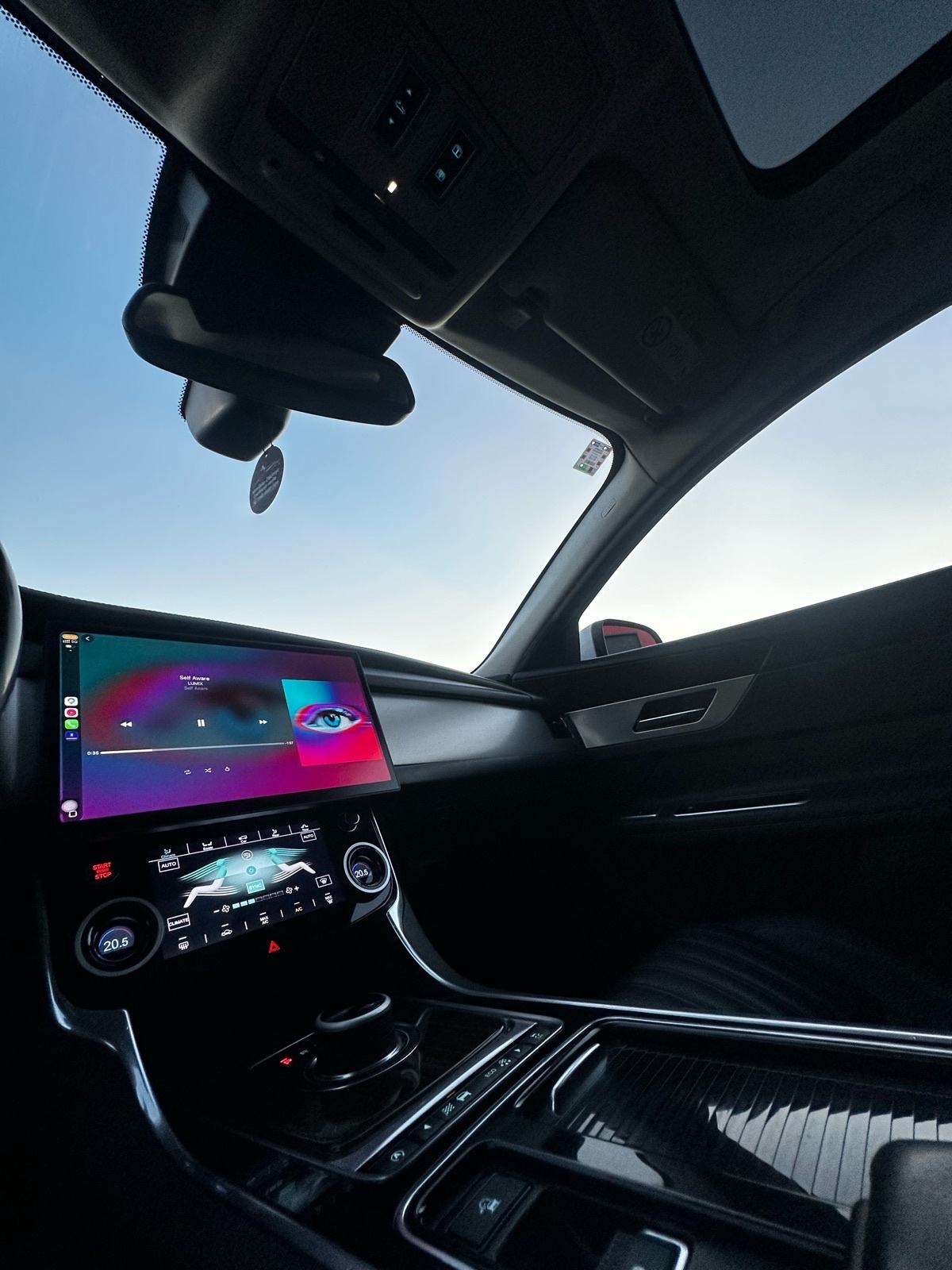 Jaguar XF novi motor, automatik, panorama, CarPlay, 20”.., fotografija 14