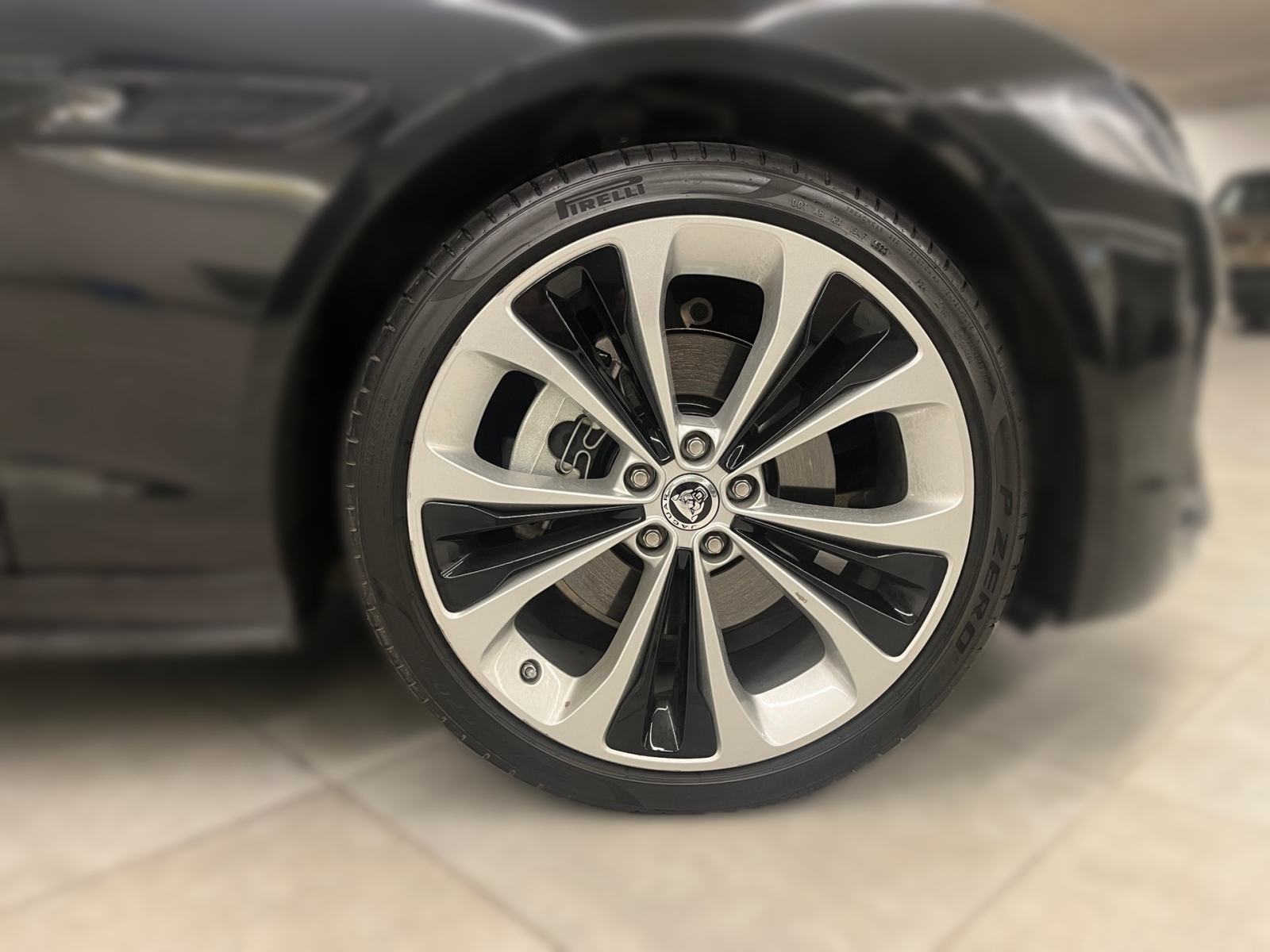 Jaguar XF R-DYNM SE 2.0 204HP A8 MHEV, fotografija 6