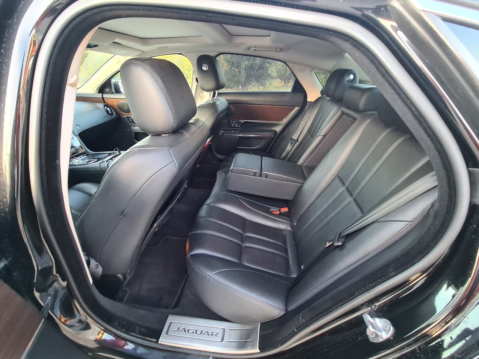 Jaguar XJ 3,0 V6 automatik* servisna knjiga* 2 seta felgi* panorama, fotografija 14