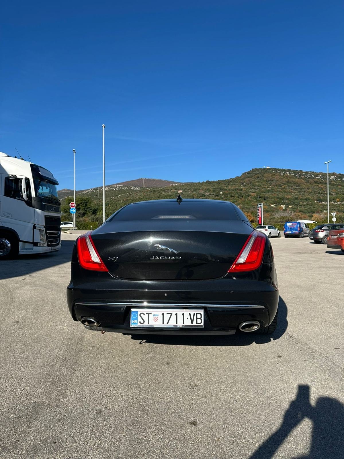 Jaguar XJ 3,0 V6 automatik* servisna knjiga* 2 seta felgi* panorama, fotografija 9