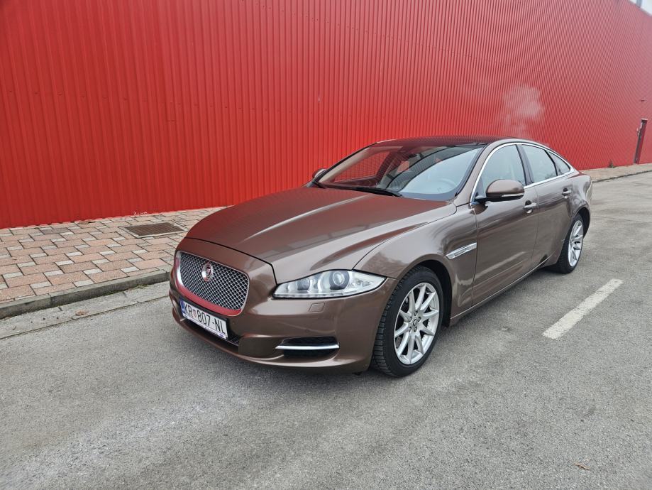 Jaguar XJ 3,0 V6 LWB, fotografija 3