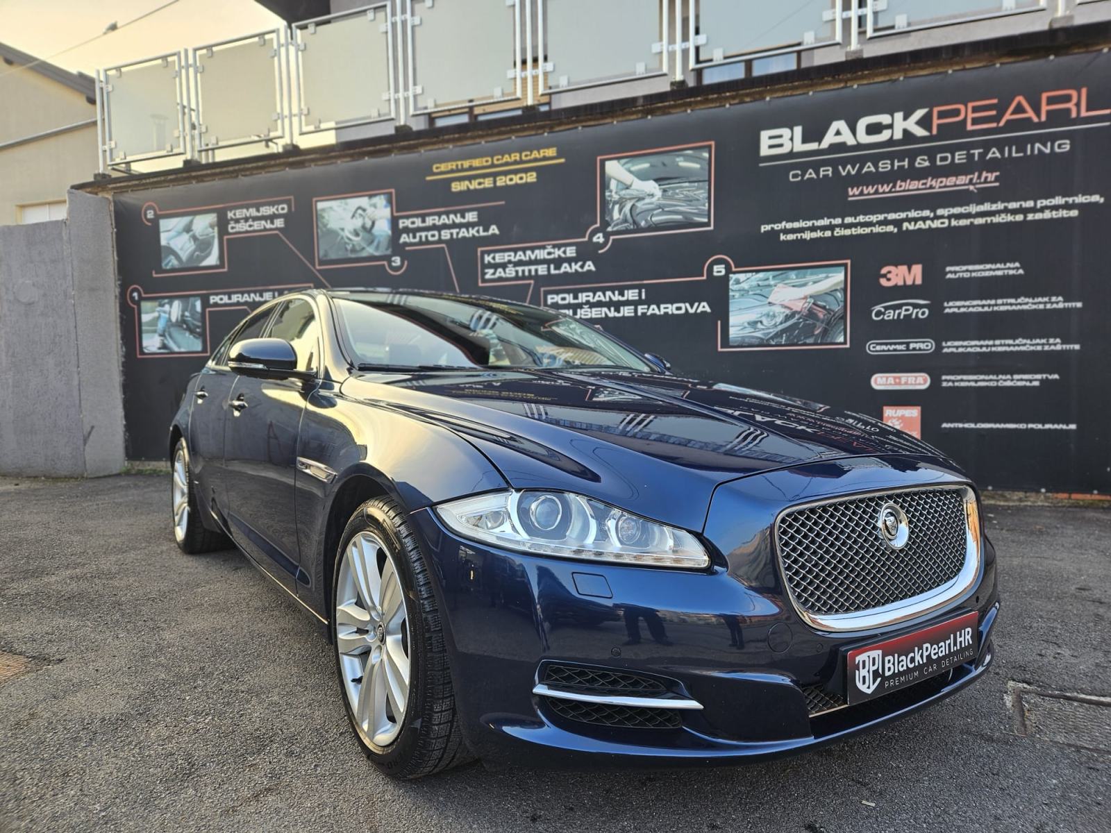 Jaguar XJ 3,0 V6 SWB, fotografija 14