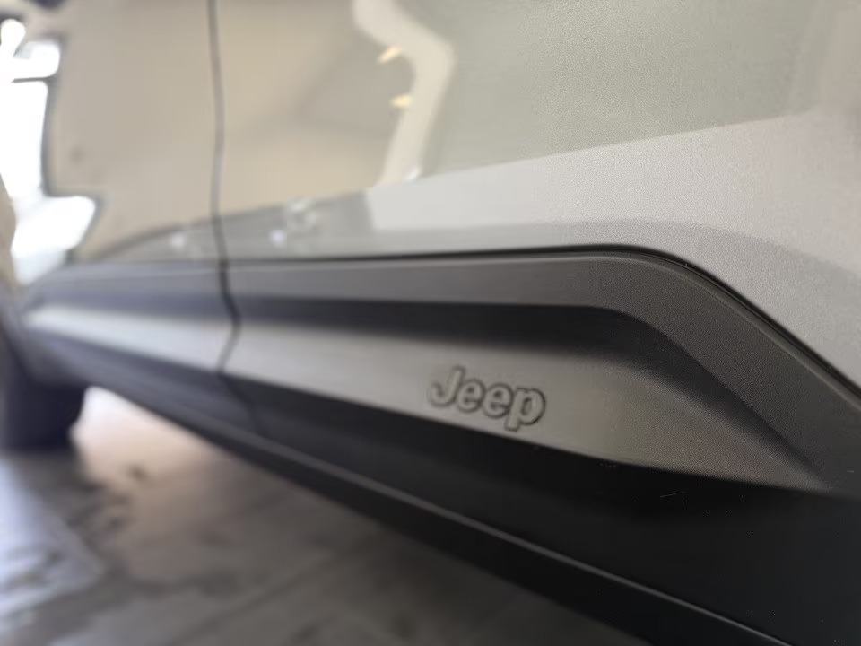 Jeep Avenger 1.2 e-Hybrid e-DCS6 Altitude Infotaiment JBL! ACC NAVI, fotografija 5