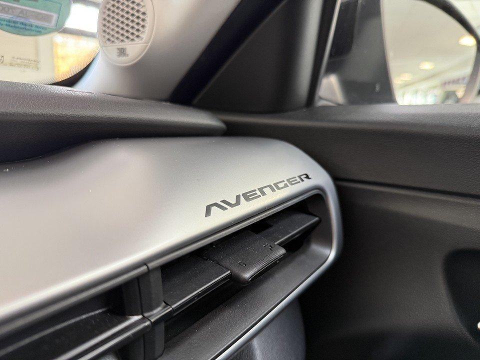 Jeep Avenger 1.2 e-Hybrid e-DCS6 Altitude Infotaiment JBL! ACC NAVI, fotografija 16
