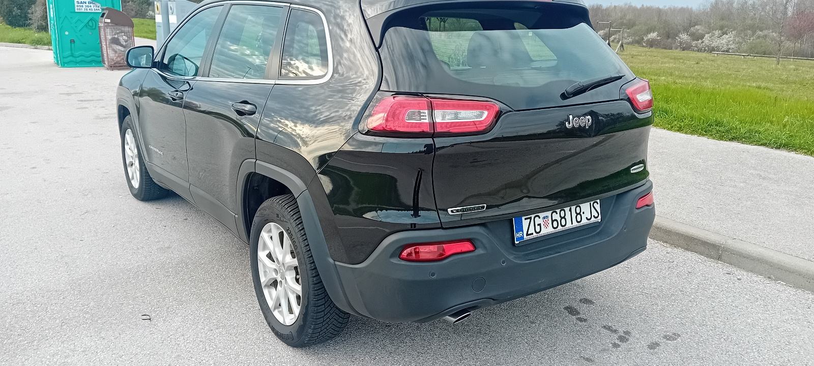 JEEP CHEROKEE 2.0 CRDI 2015g.SAMO*85000KM*IZUZETNO SAČUVAN I U ODL.ST, fotografija 8