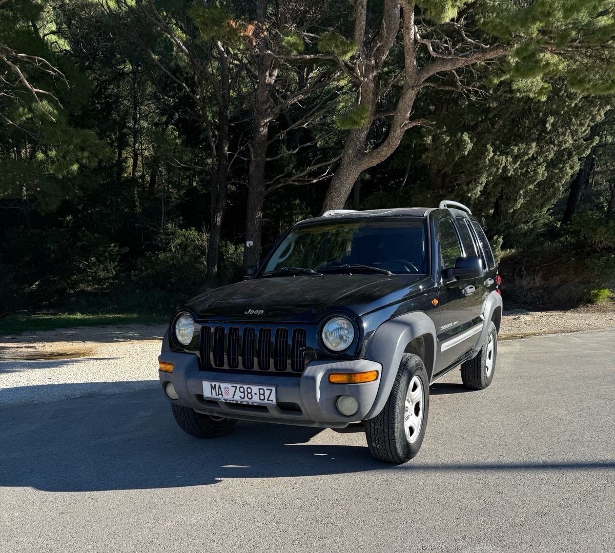 Jeep Cherokee 2,5 CRD Sport - 4x4 - 215 000km - 2003.god, fotografija 4