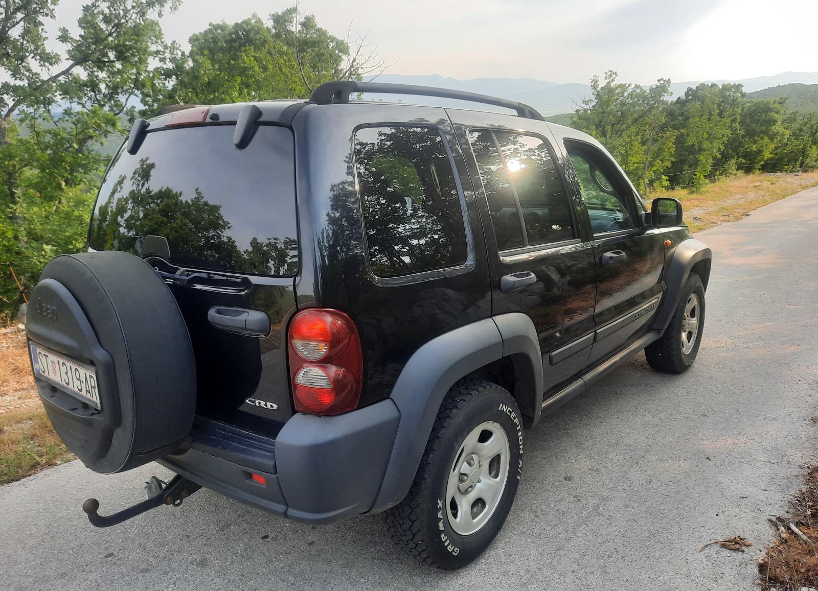 Jeep Cherokee 2,8 Sport CRD, fotografija 6