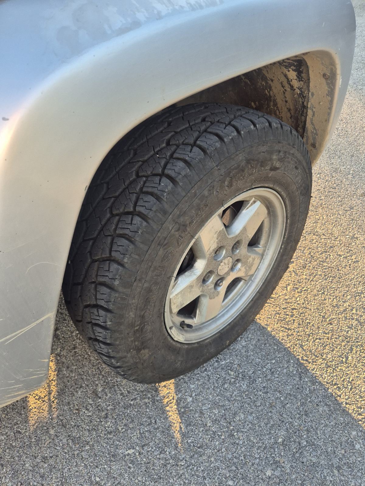 Jeep Cherokee 3,7 automatik, pogled izvana - slika 4
