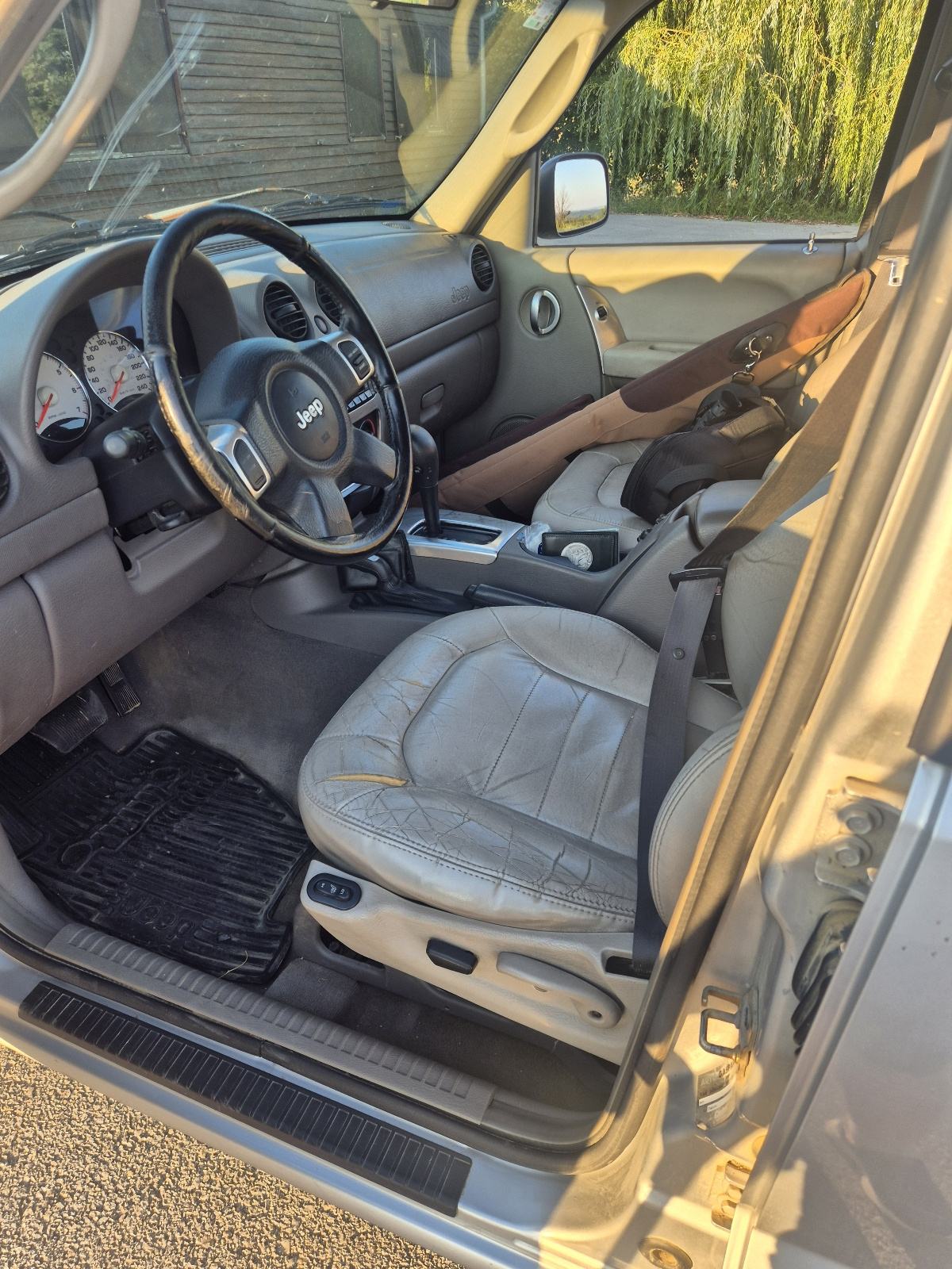 Jeep Cherokee 3,7 automatik, fotografija 10