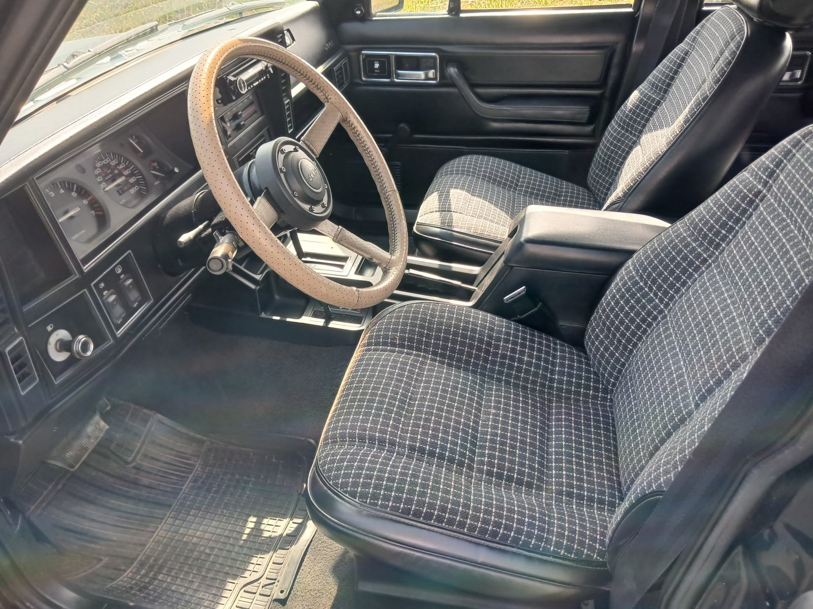 Jeep Cherokee 4.0, fotografija 3
