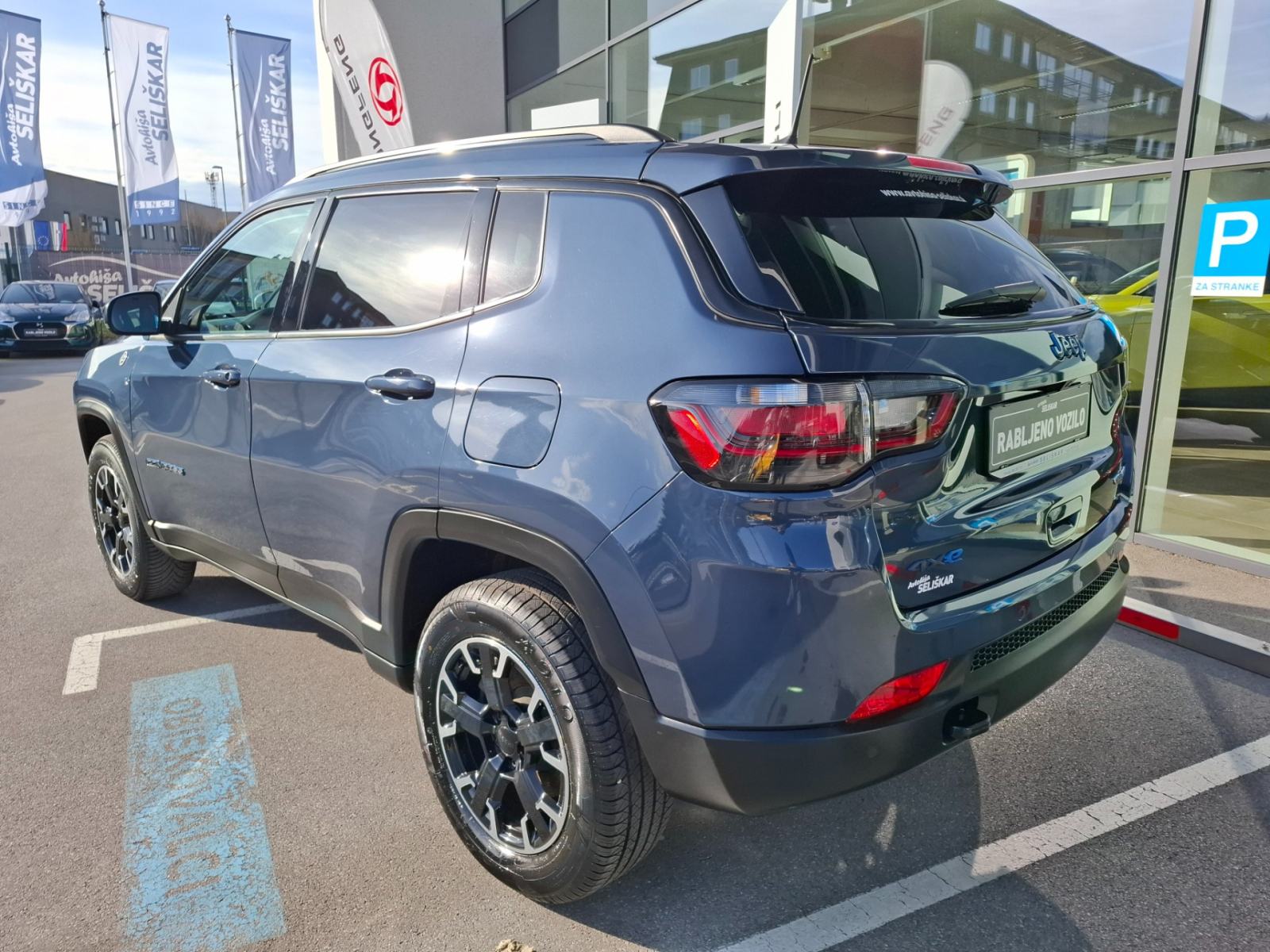 Jeep Compass 1.3 GSE PHEV 4xe 240 Trailhawk - ODLIČNO OHRANJEN, fotografija 5