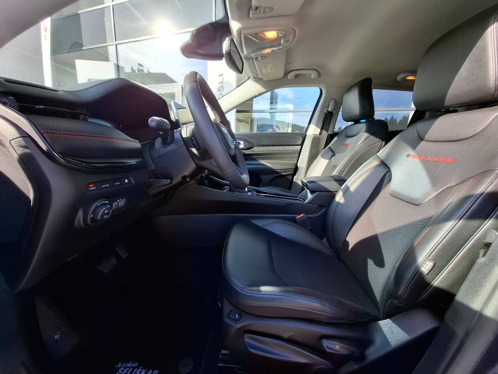 Jeep Compass 1.3 GSE PHEV 4xe 240 Trailhawk - ODLIČNO OHRANJEN, fotografija 11