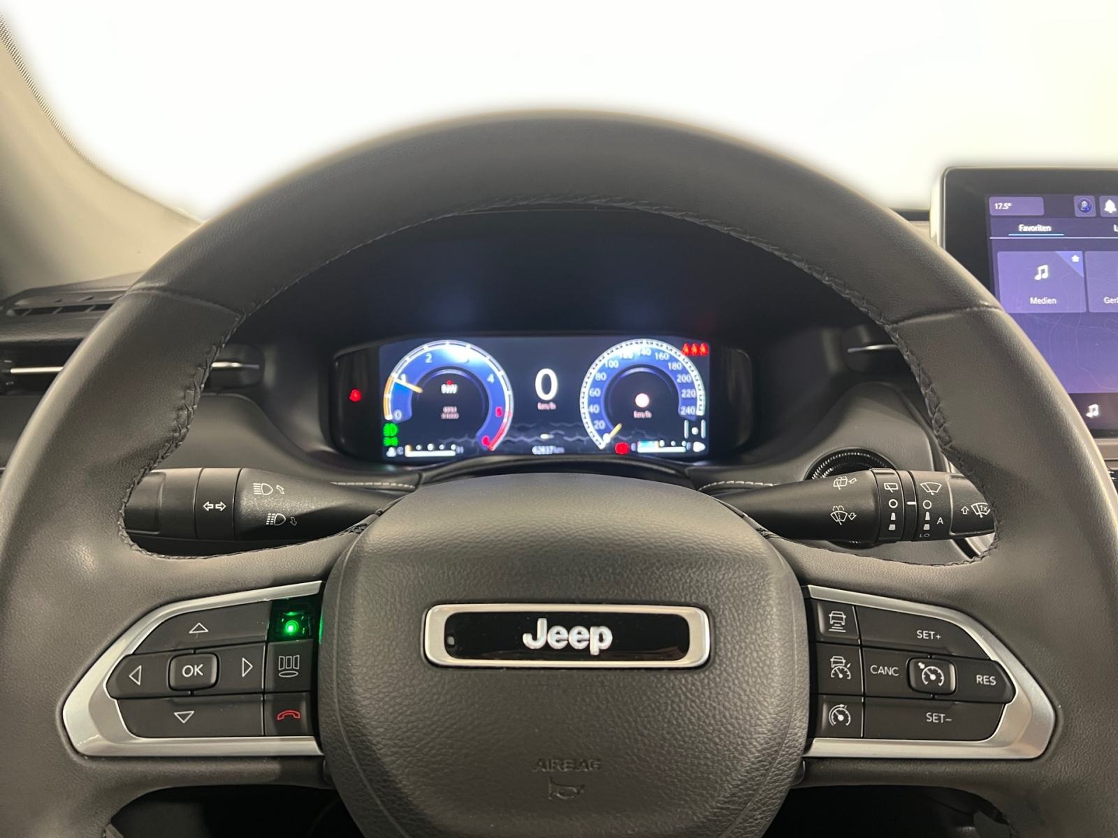 Jeep Compass 1.6 MULTIJET LIMITED - 3 godine jamstva, fotografija 16
