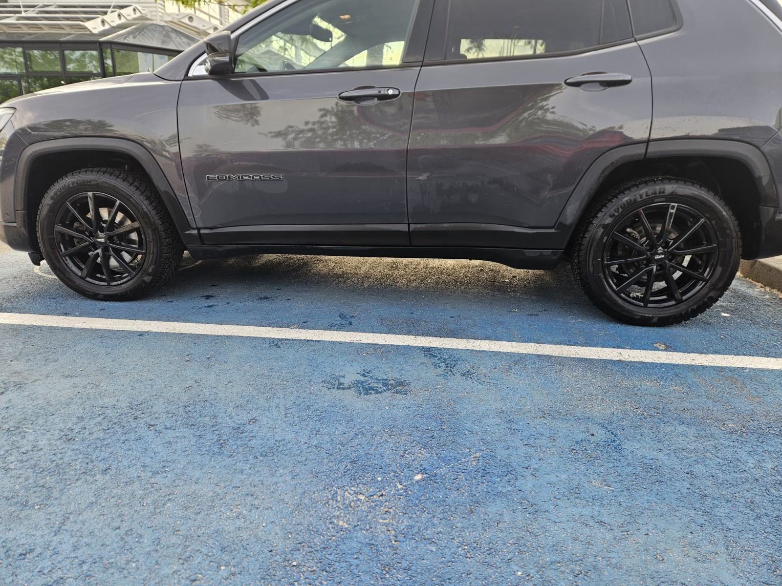 Jeep Compass 1,6 Multijet LIMITED, fotografija 20