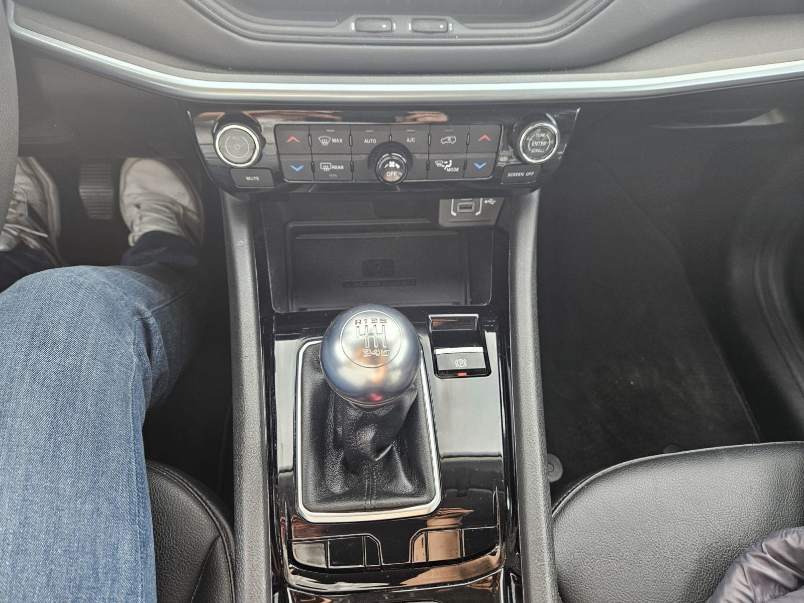 Jeep Compass 1,6 Multijet LIMITED, fotografija 15