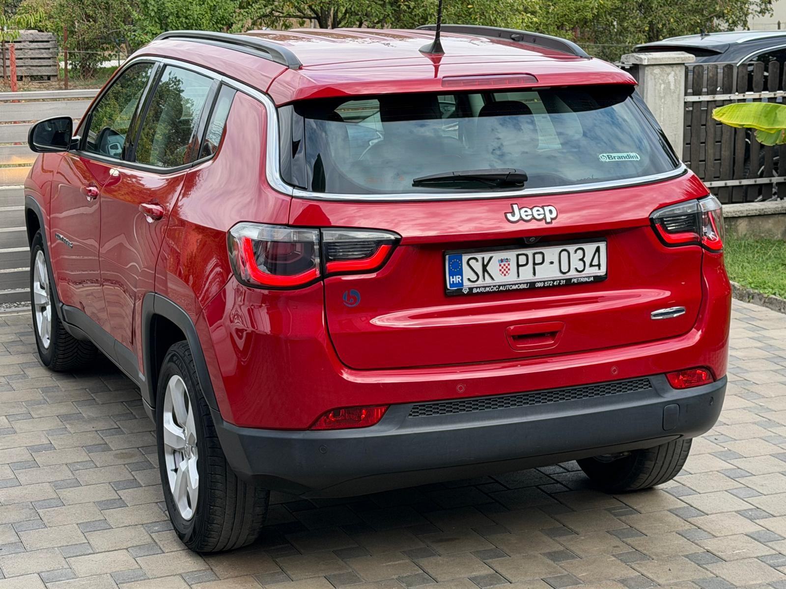 Jeep Compass 1,6 Multijet LONGITUDE FWD, fotografija 8
