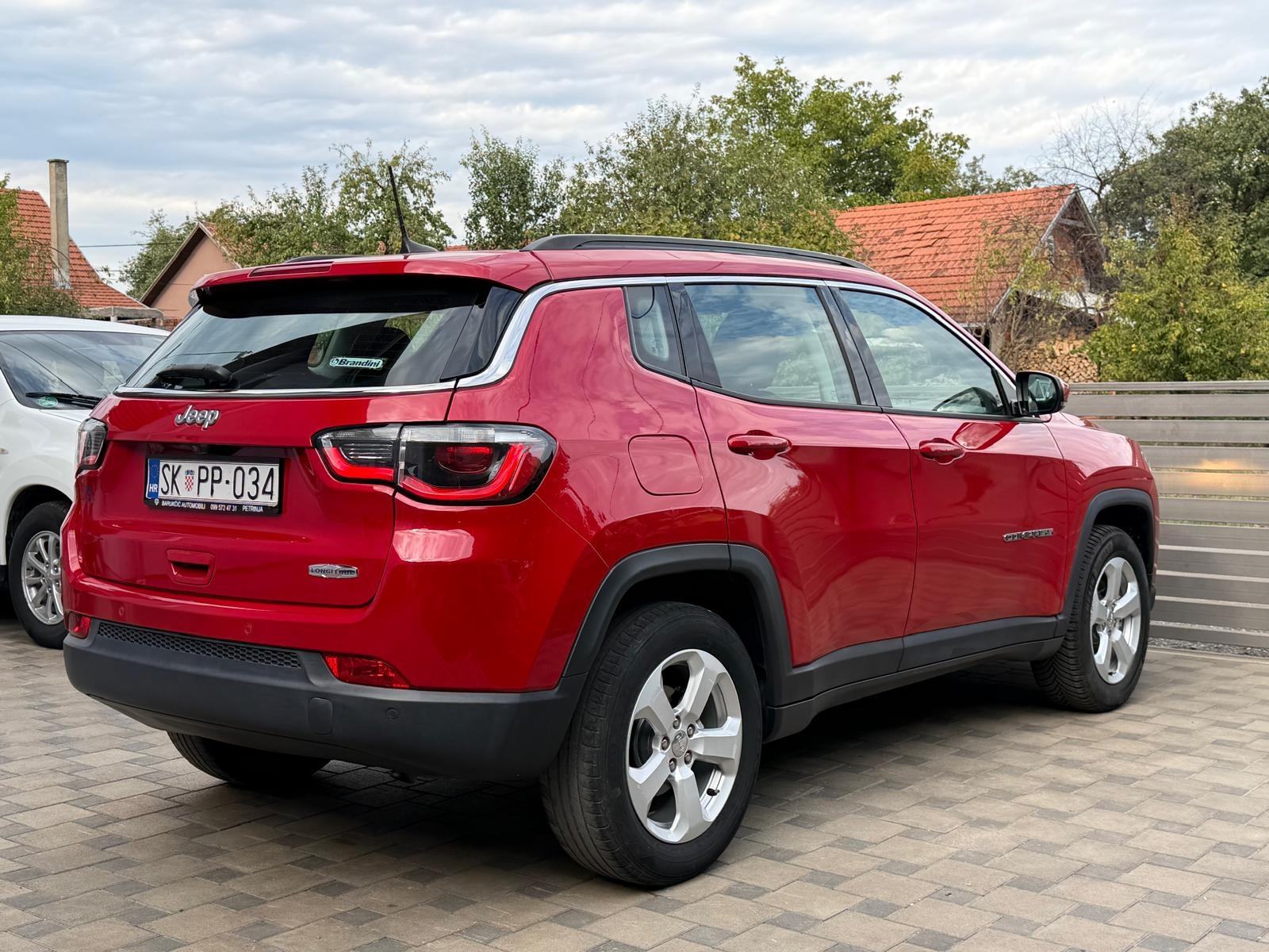 Jeep Compass 1,6 Multijet LONGITUDE FWD, fotografija 17