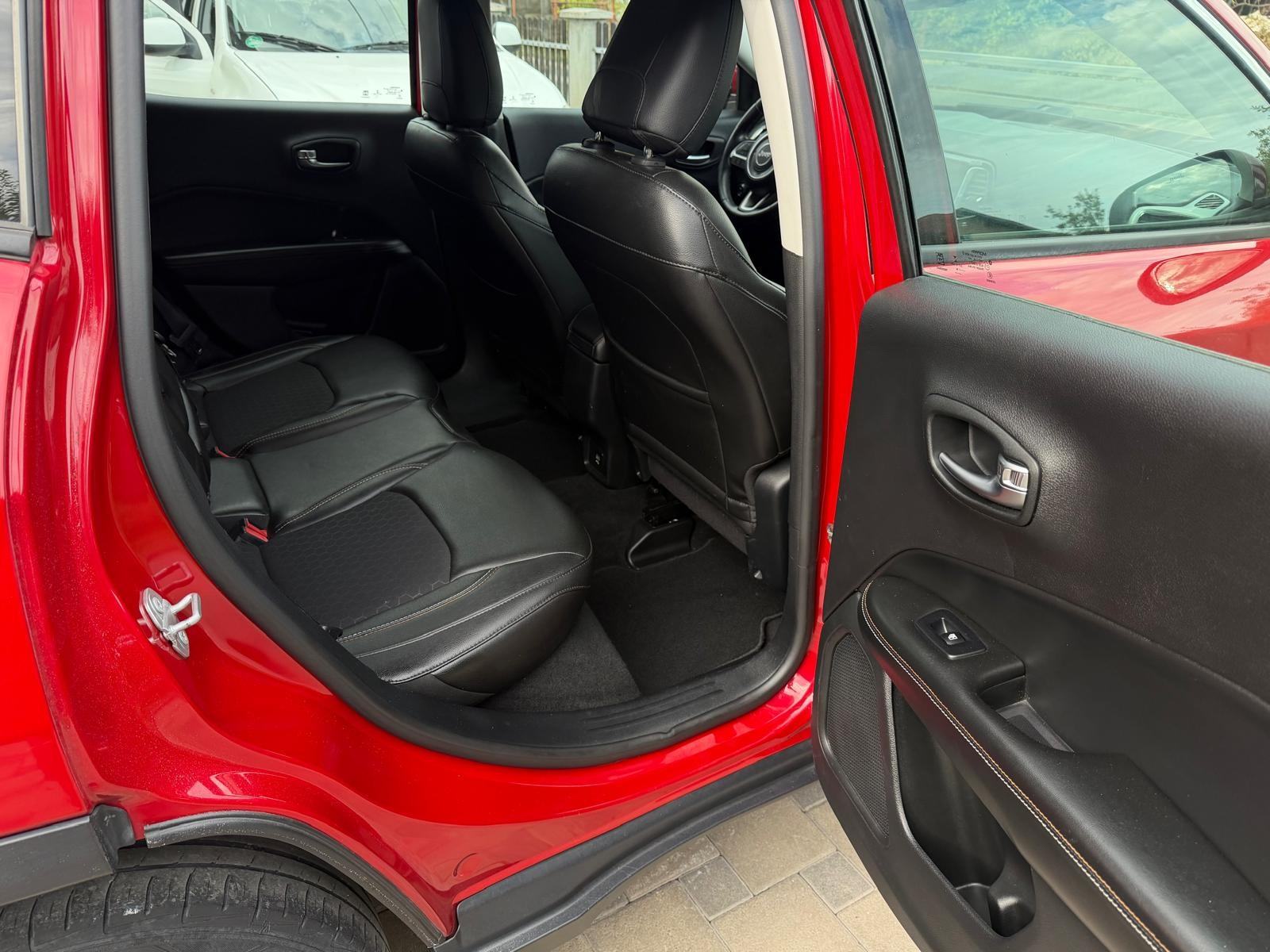 Jeep Compass 1,6 Multijet LONGITUDE FWD, fotografija 11