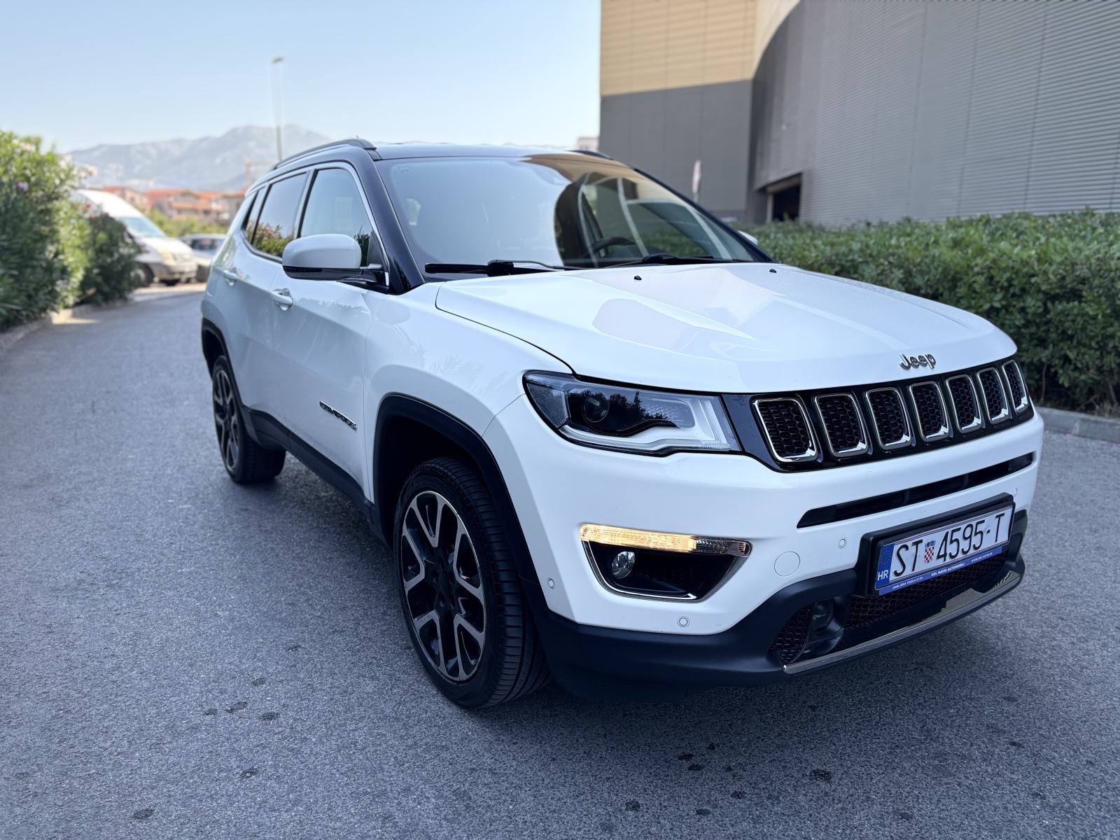 Jeep Compass 2,0 dizel 140KS 4x4, LIMITED (SERVISNA+JAMSTVO), fotografija 7