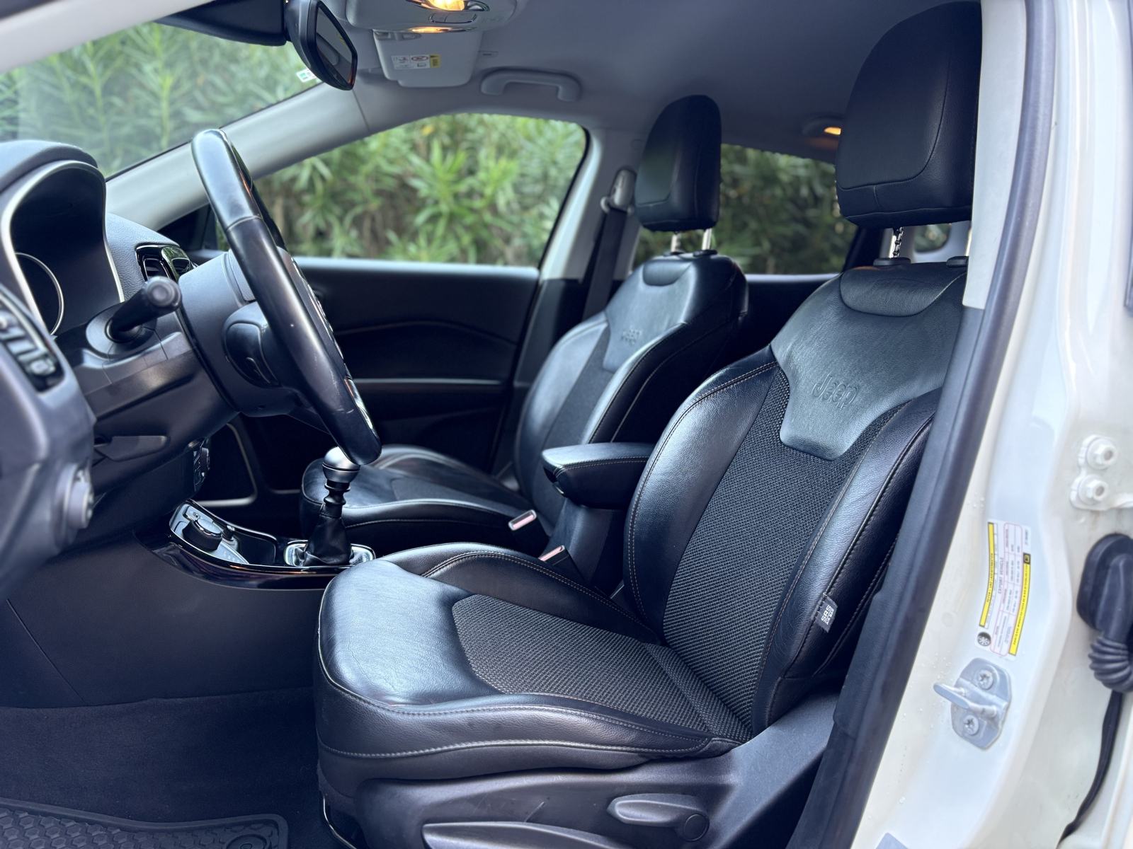 Jeep Compass 2,0 dizel 140KS 4x4, LIMITED (SERVISNA+JAMSTVO), fotografija 9