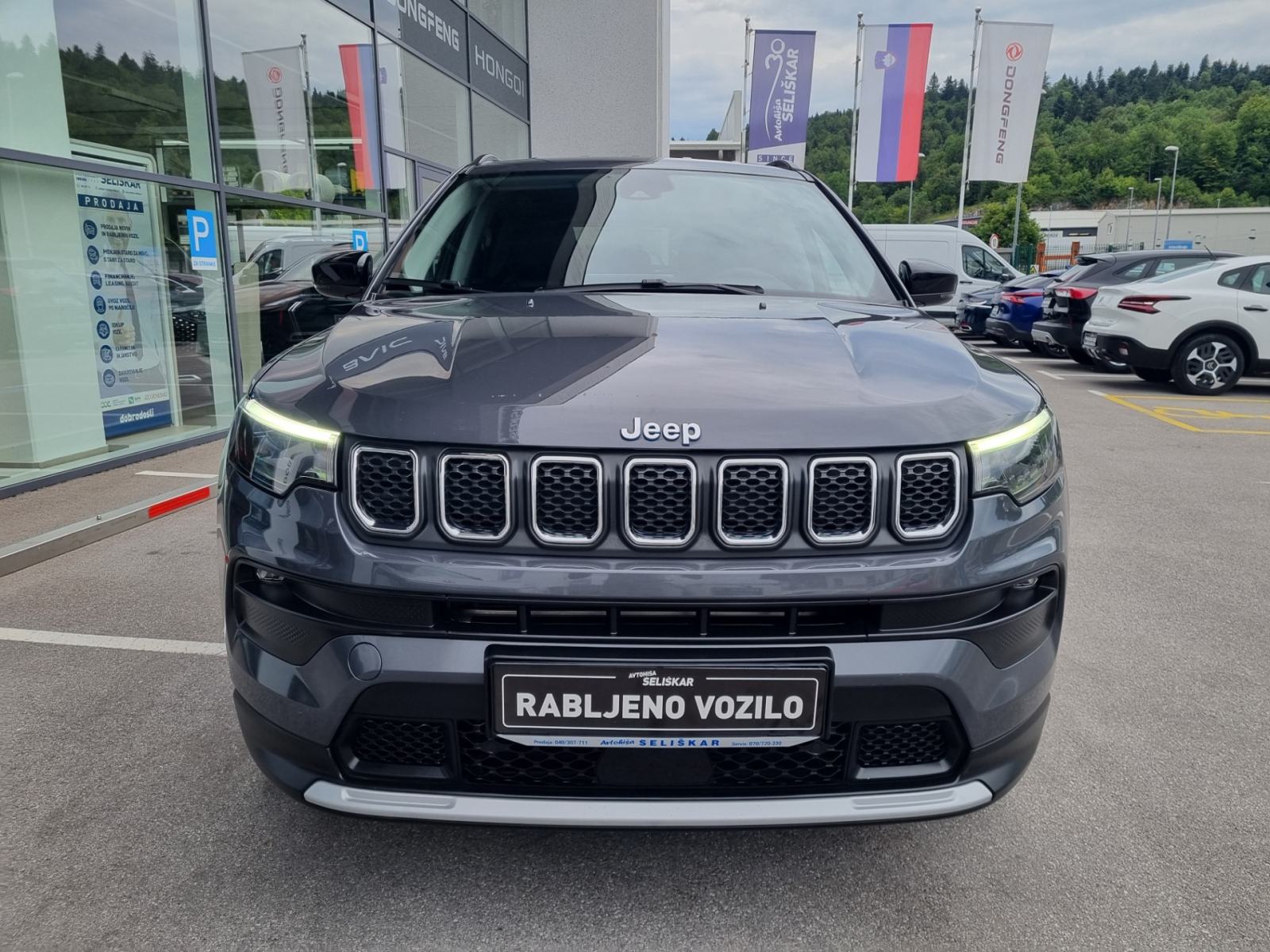 Jeep Compass 4xe eAWD 1.3 PHEV Limited Avtomatik - ODLIČEN, fotografija 2