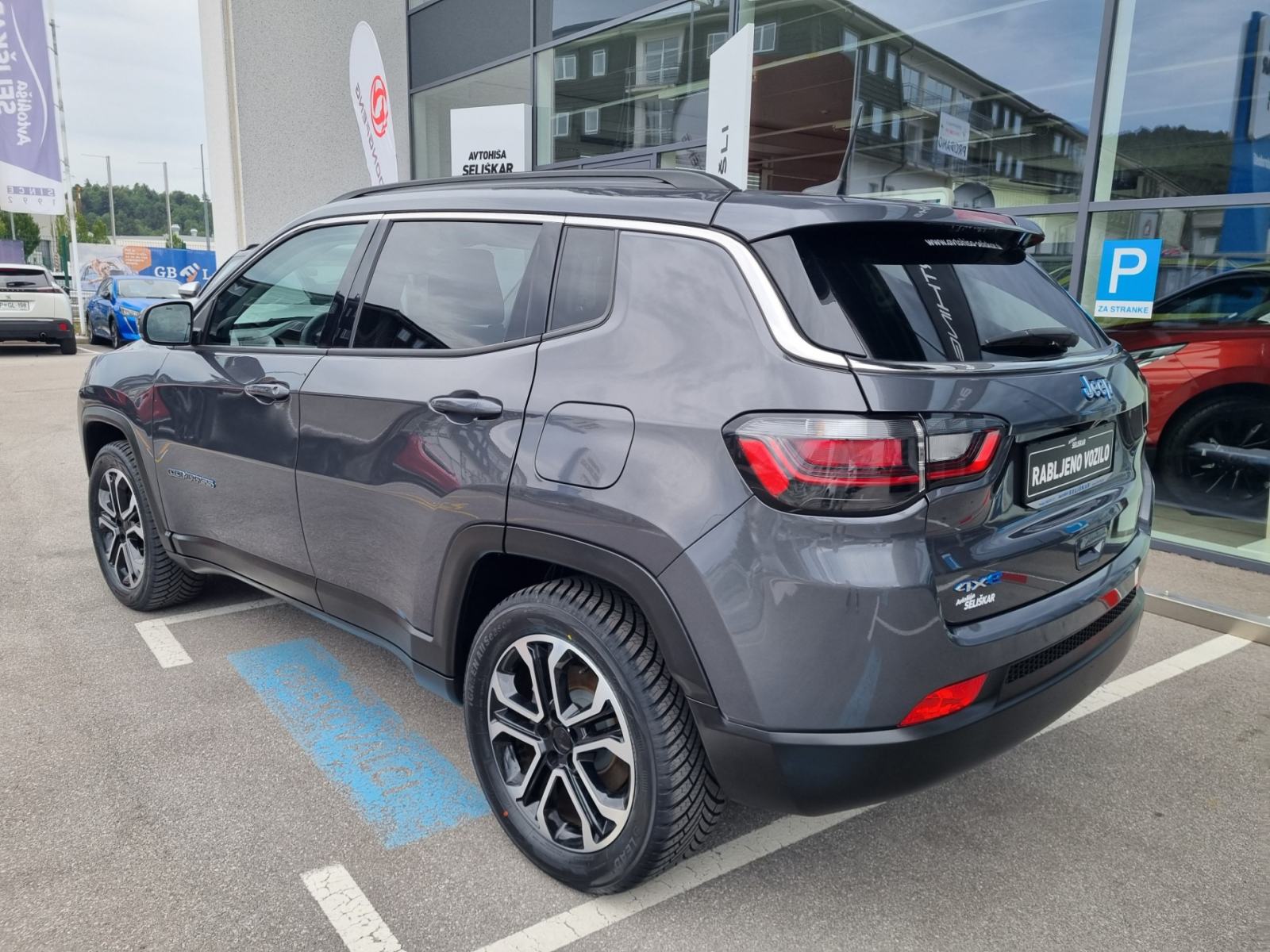 Jeep Compass 4xe eAWD 1.3 PHEV Limited Avtomatik - ODLIČEN, fotografija 5