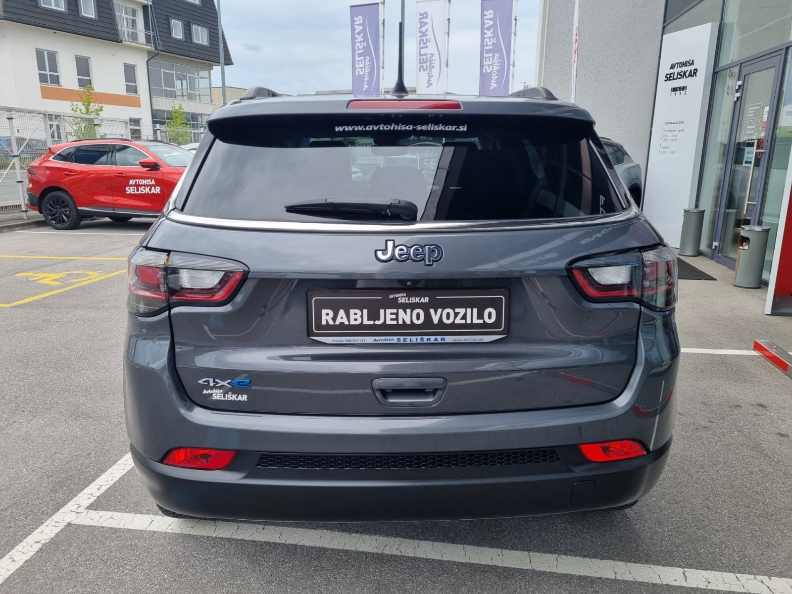Jeep Compass 4xe eAWD 1.3 PHEV Limited Avtomatik - ODLIČEN, fotografija 6