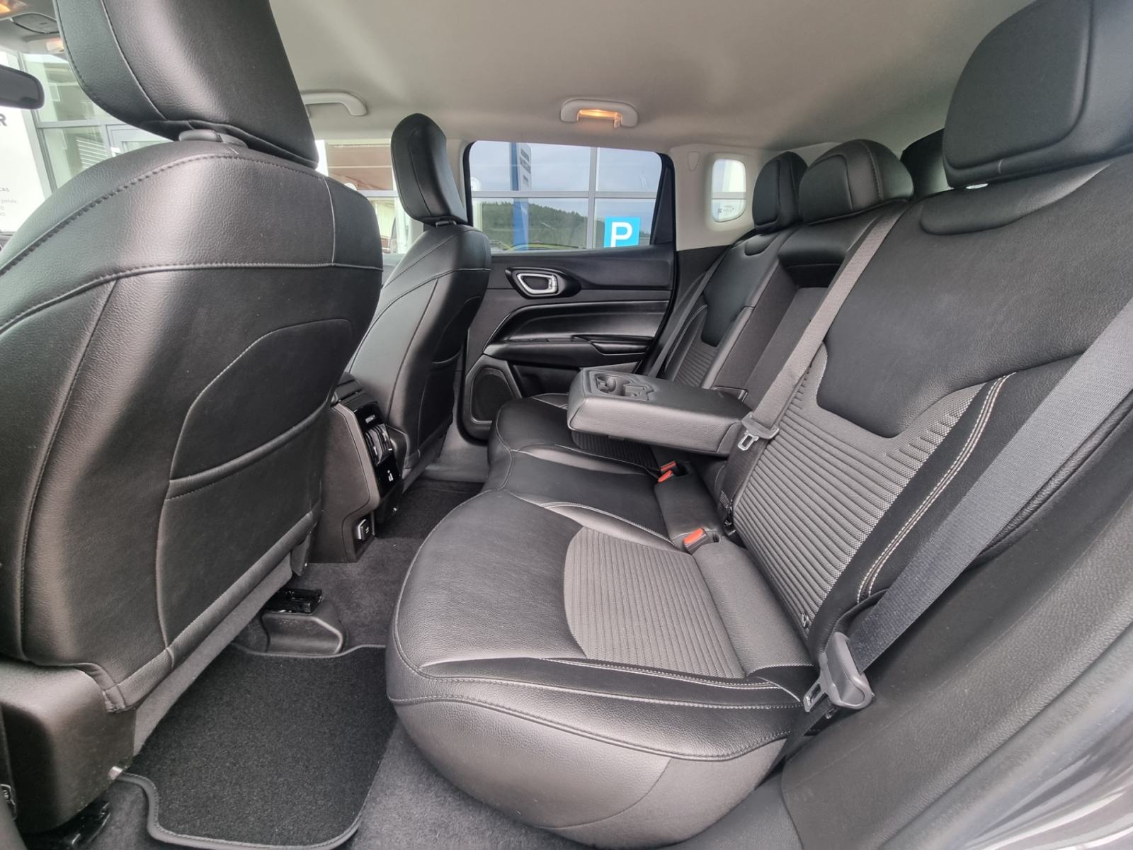Jeep Compass 4xe eAWD 1.3 PHEV Limited Avtomatik - ODLIČEN, fotografija 9
