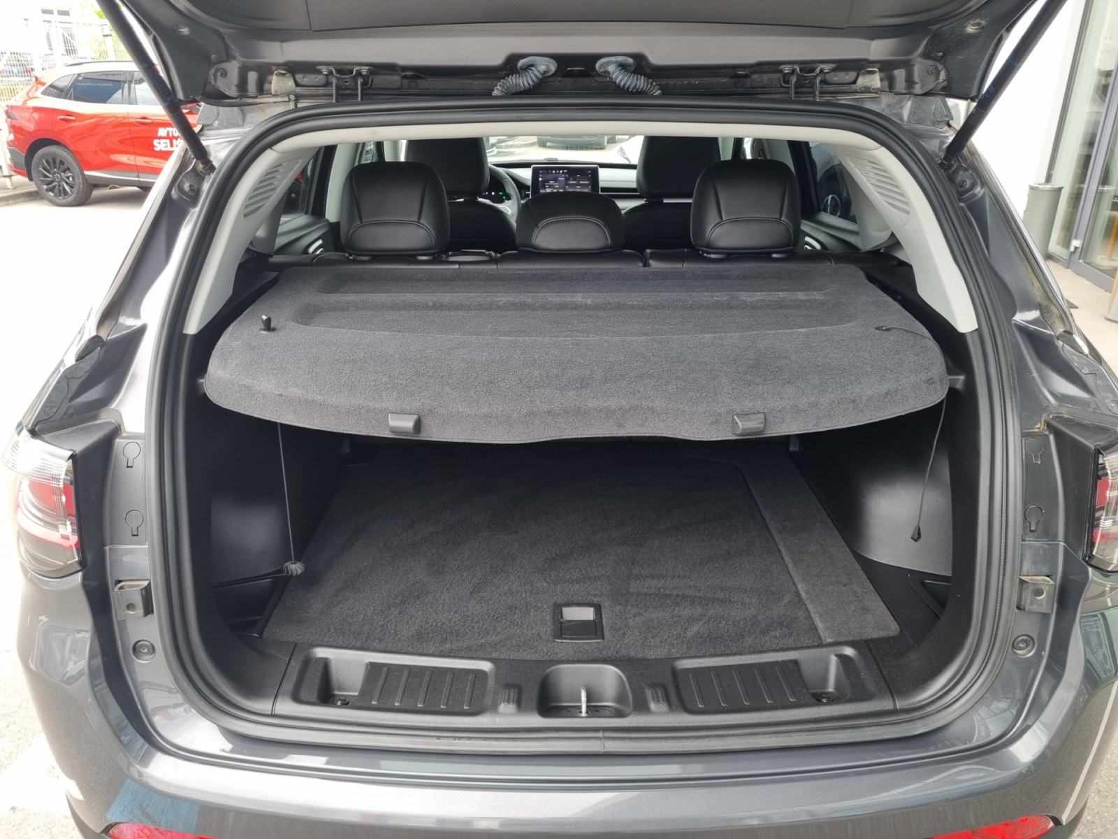 Jeep Compass 4xe eAWD 1.3 PHEV Limited Avtomatik - ODLIČEN, fotografija 12