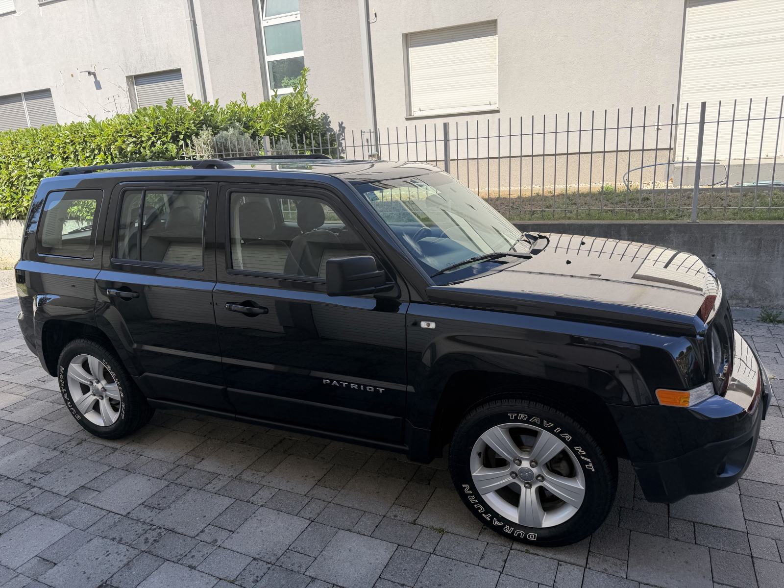 Jeep Patriot 2.0 i , 1.VLASNIK ! 139000 KM ! REG.07/2027 ! KARTICE !, pogled izvana - slika 4