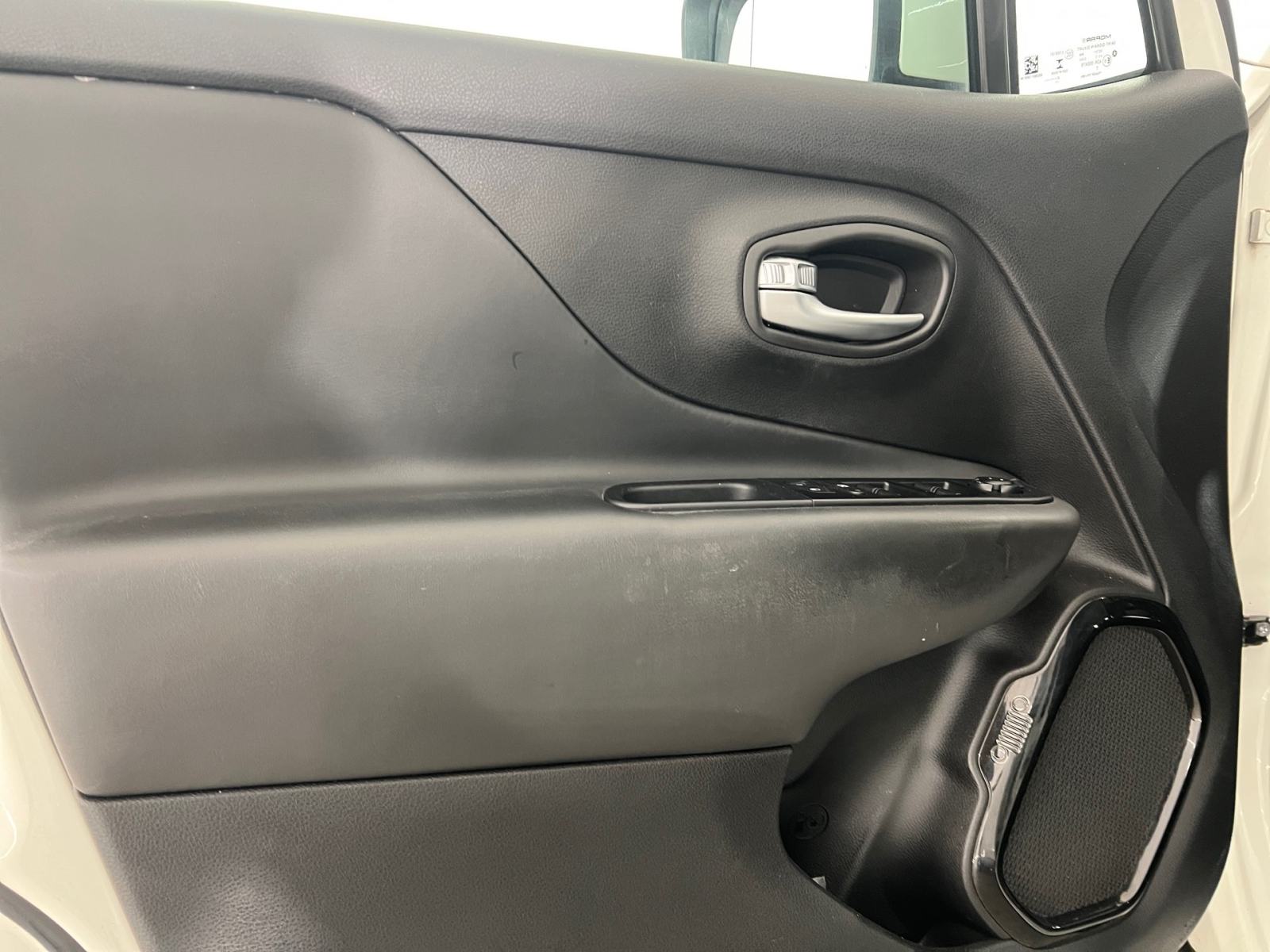 Jeep Renegade 1.0 T3 LATITUDE, fotografija 13