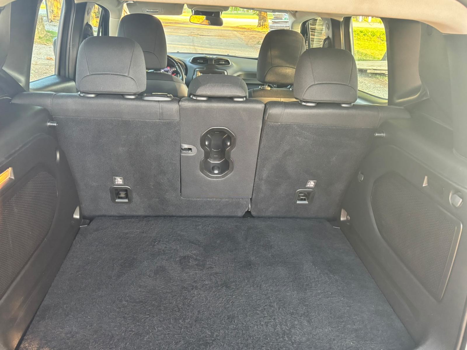 Jeep Renegade 1.3 DDTC Automatik, 21000tkm, fotografija 10