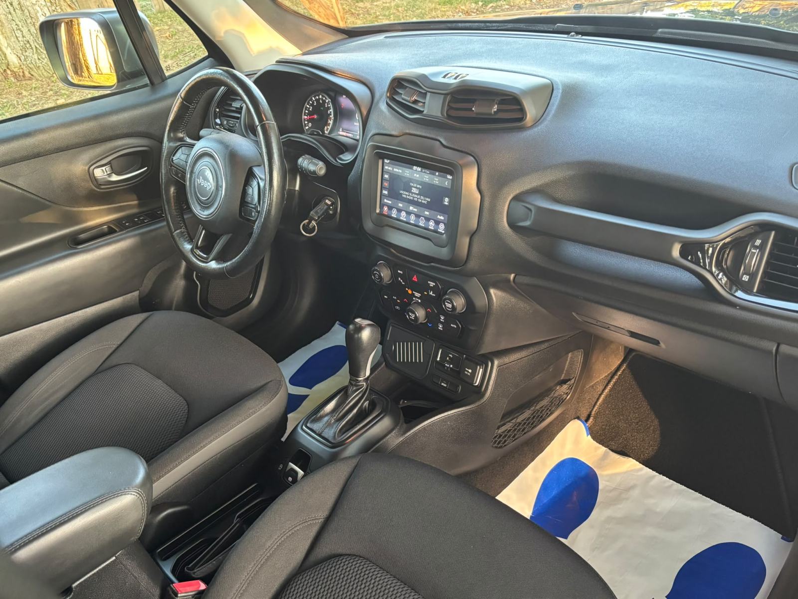 Jeep Renegade 1.3 DDTC Automatik, 21000tkm, fotografija 9
