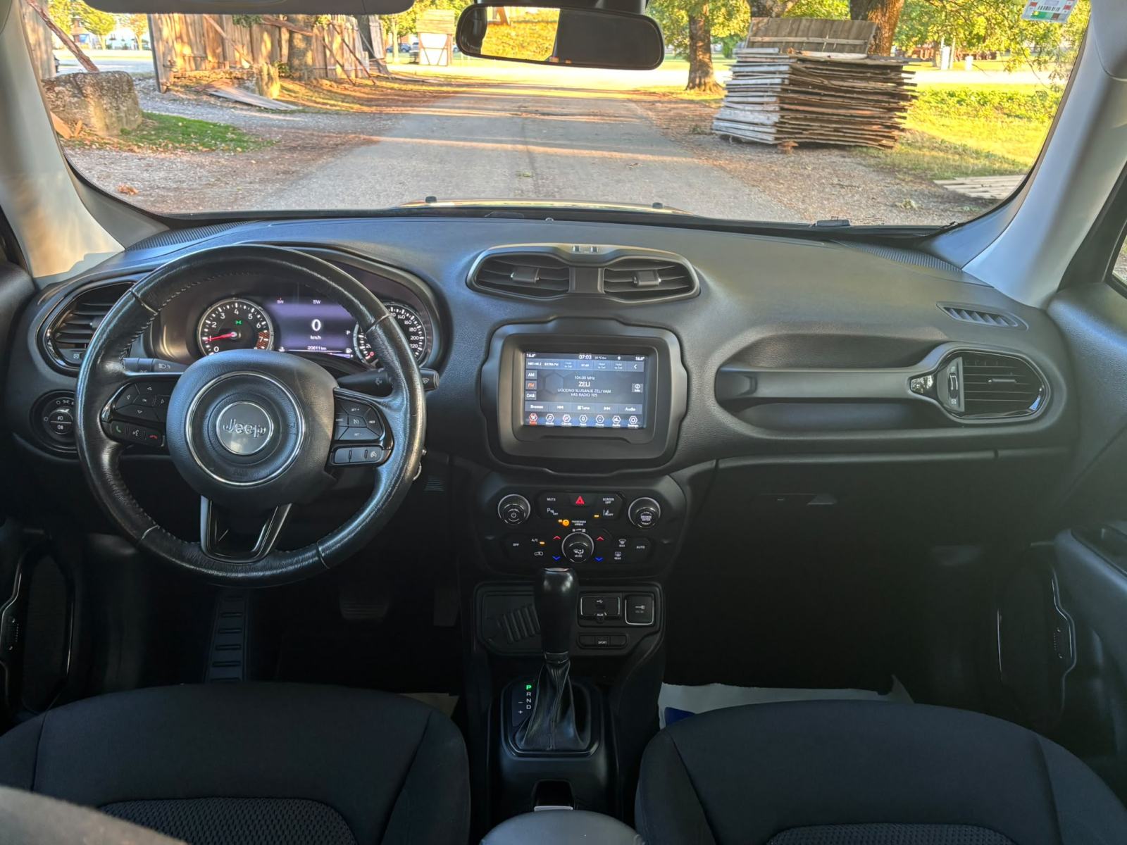 Jeep Renegade 1.3 DDTC Automatik, 21000tkm, fotografija 7