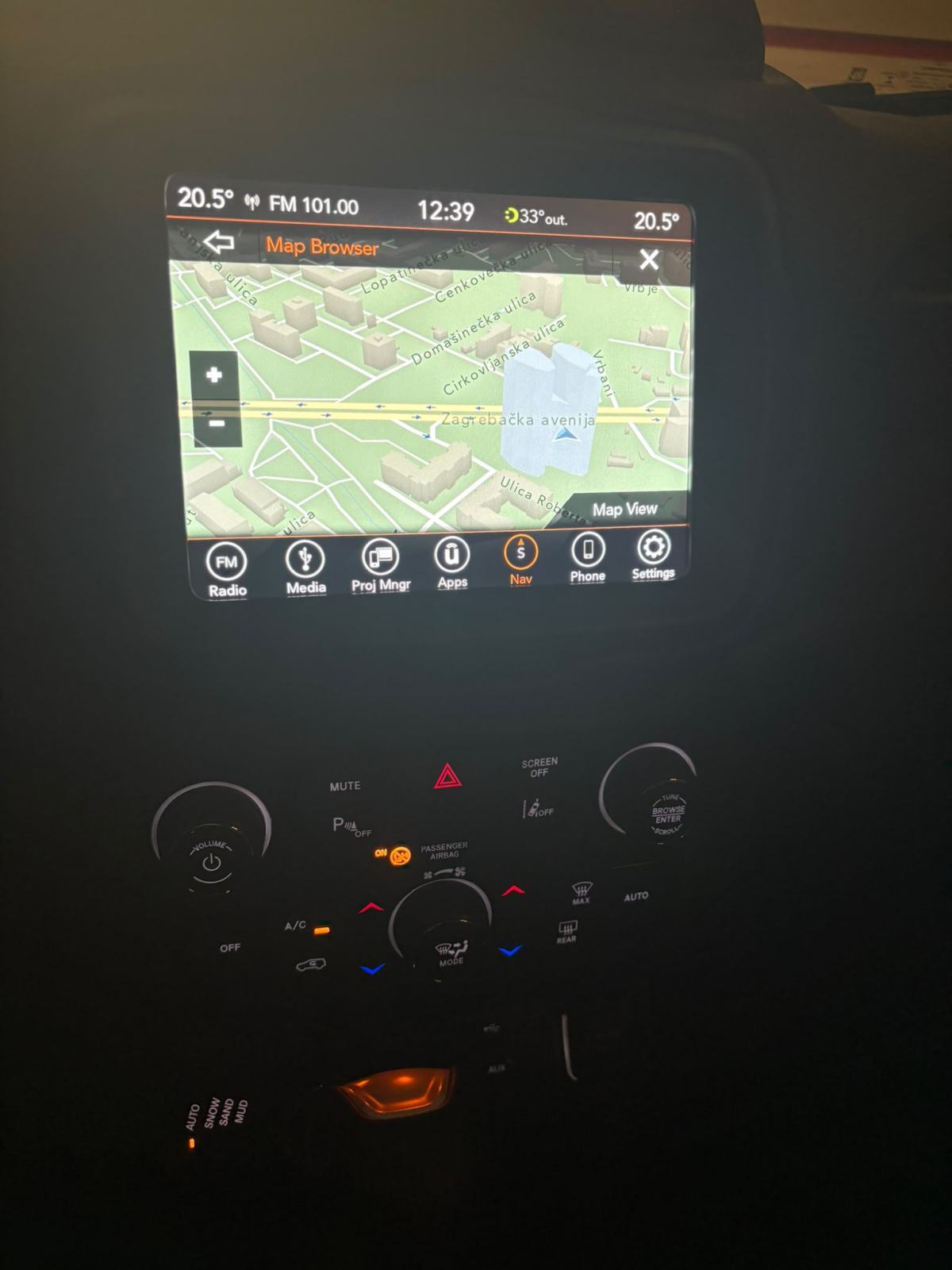Jeep Renegade 1,3 automatik 132 kw 4x4 1 vlasnik Hr auto, fotografija 9