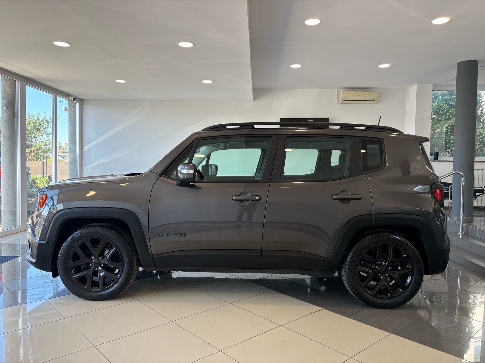 Jeep Renegade 1,4 M-Air Limited, fotografija 18