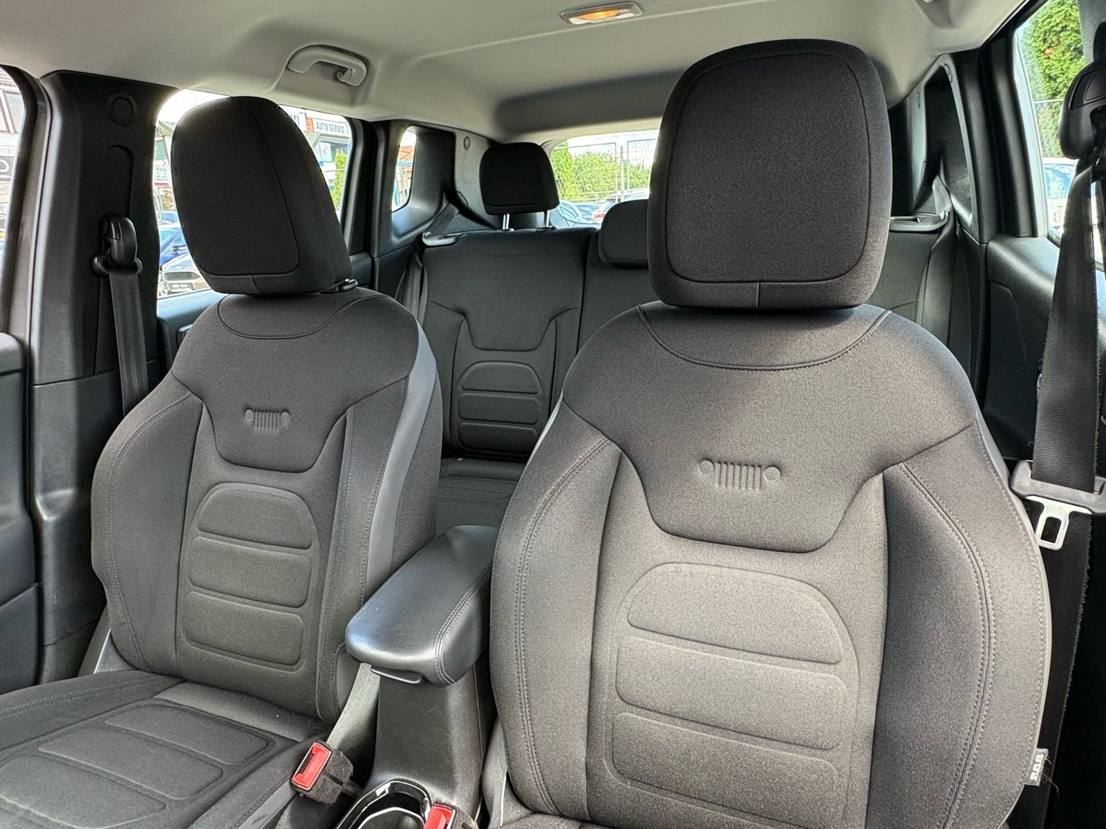 Jeep Renegade 1,4 M-Air Limited, fotografija 10
