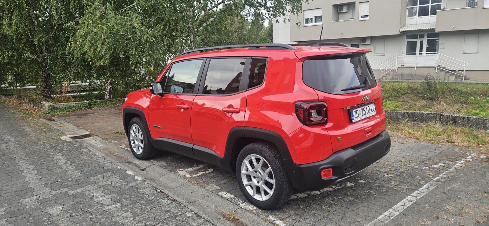 Jeep Renegade 1.5 DCT automatik, fotografija 4