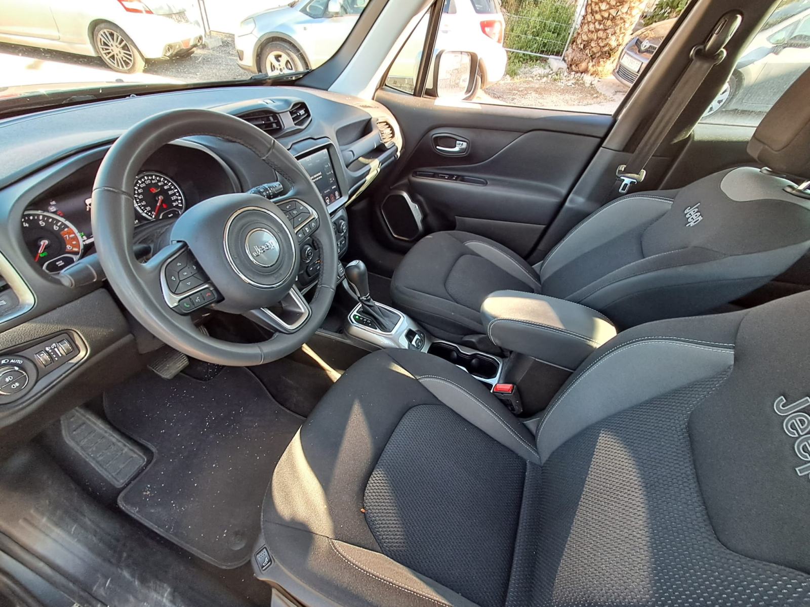 Jeep Renegade 1.5 DCT Limited 2023., fotografija 17