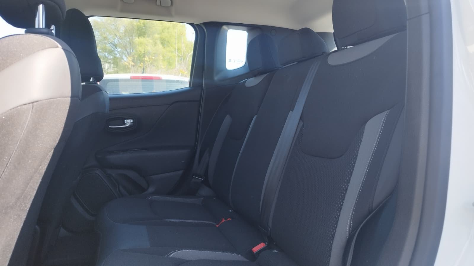 Jeep Renegade 1.5 GSE HYBRID AUTOMATIK (091 192 9399), fotografija 14