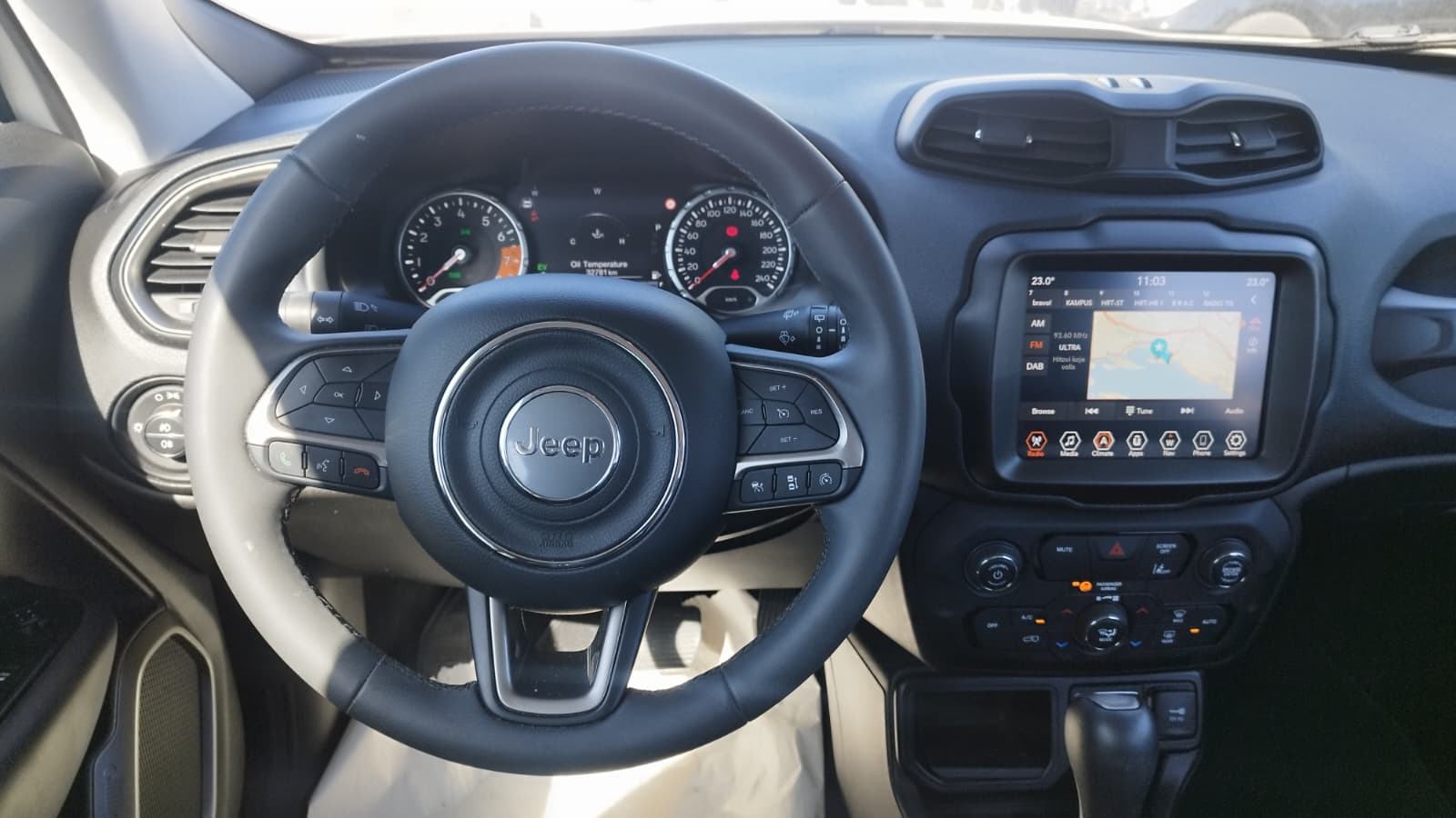 Jeep Renegade 1.5 GSE HYBRID AUTOMATIK (091 192 9399), fotografija 8