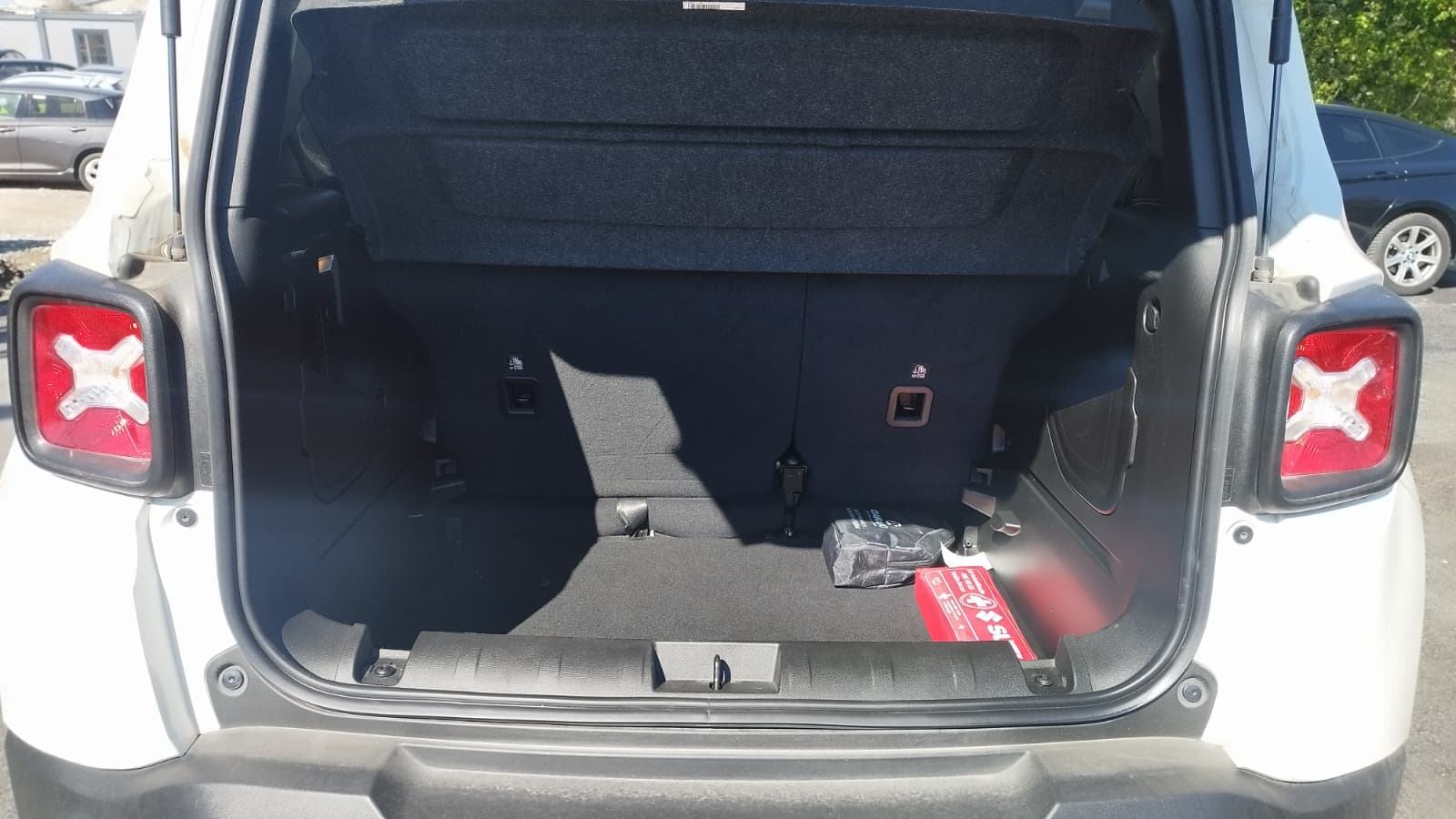 Jeep Renegade 1.5 GSE HYBRID AUTOMATIK (091 192 9399), fotografija 6