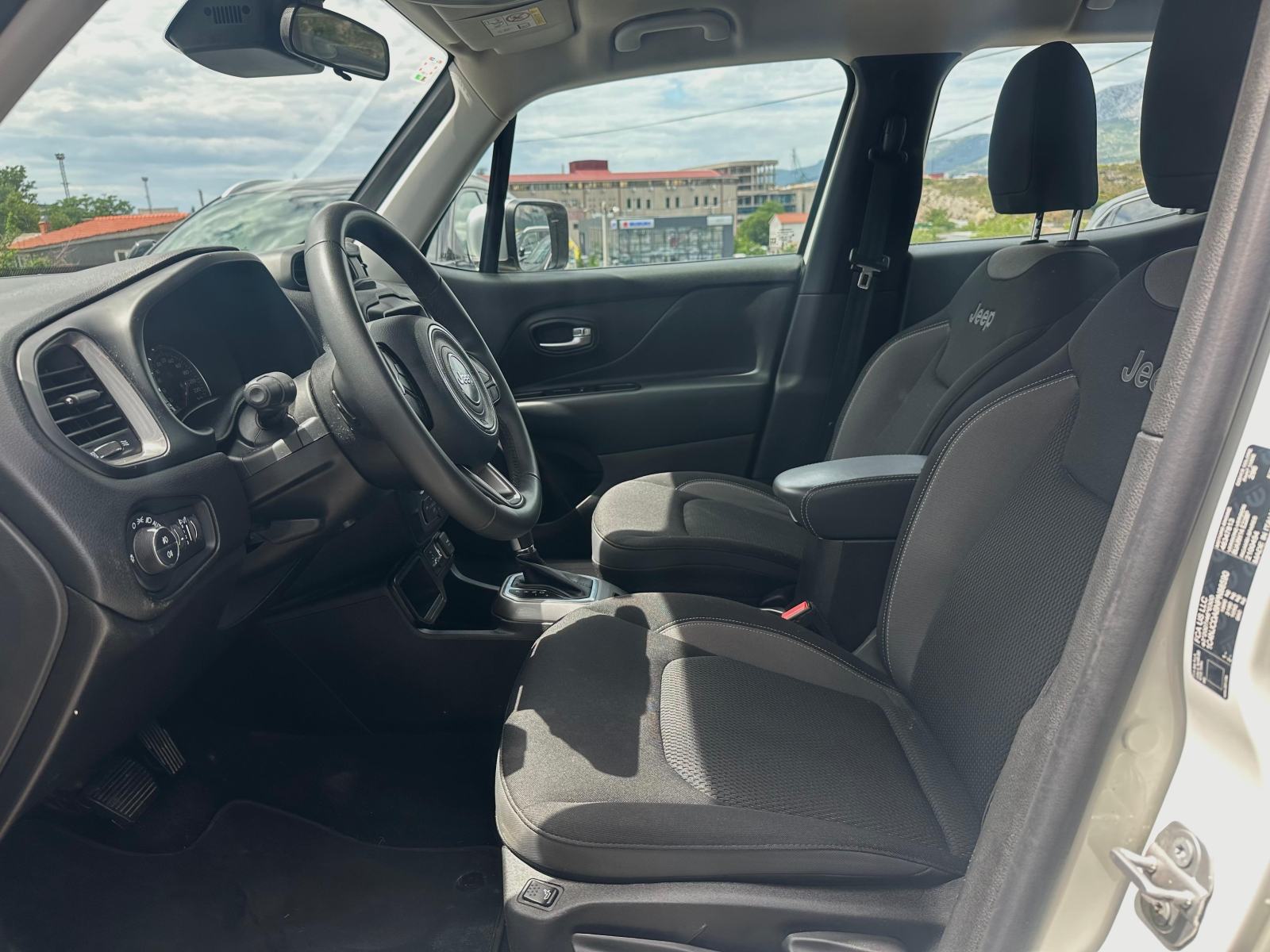 Jeep Renegade 1.5 GSE HYBRID, fotografija 9