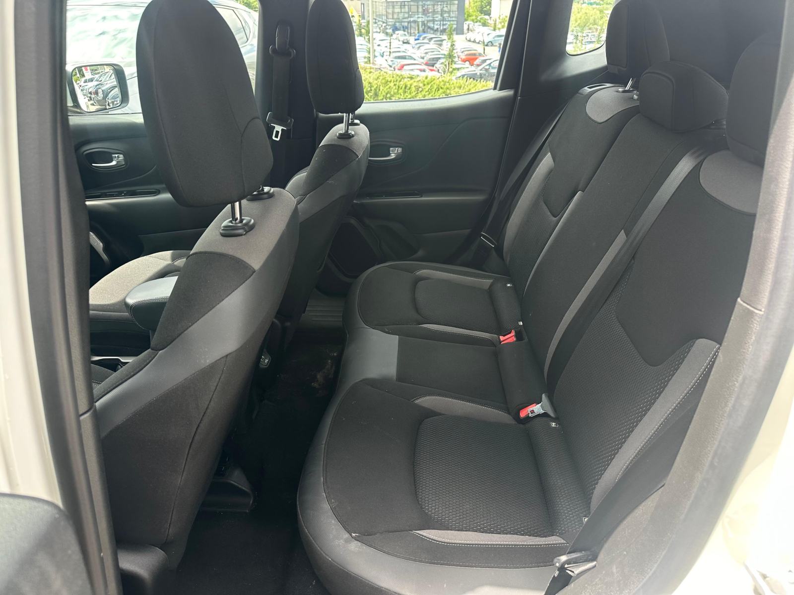 Jeep Renegade 1.5 GSE HYBRID, fotografija 17