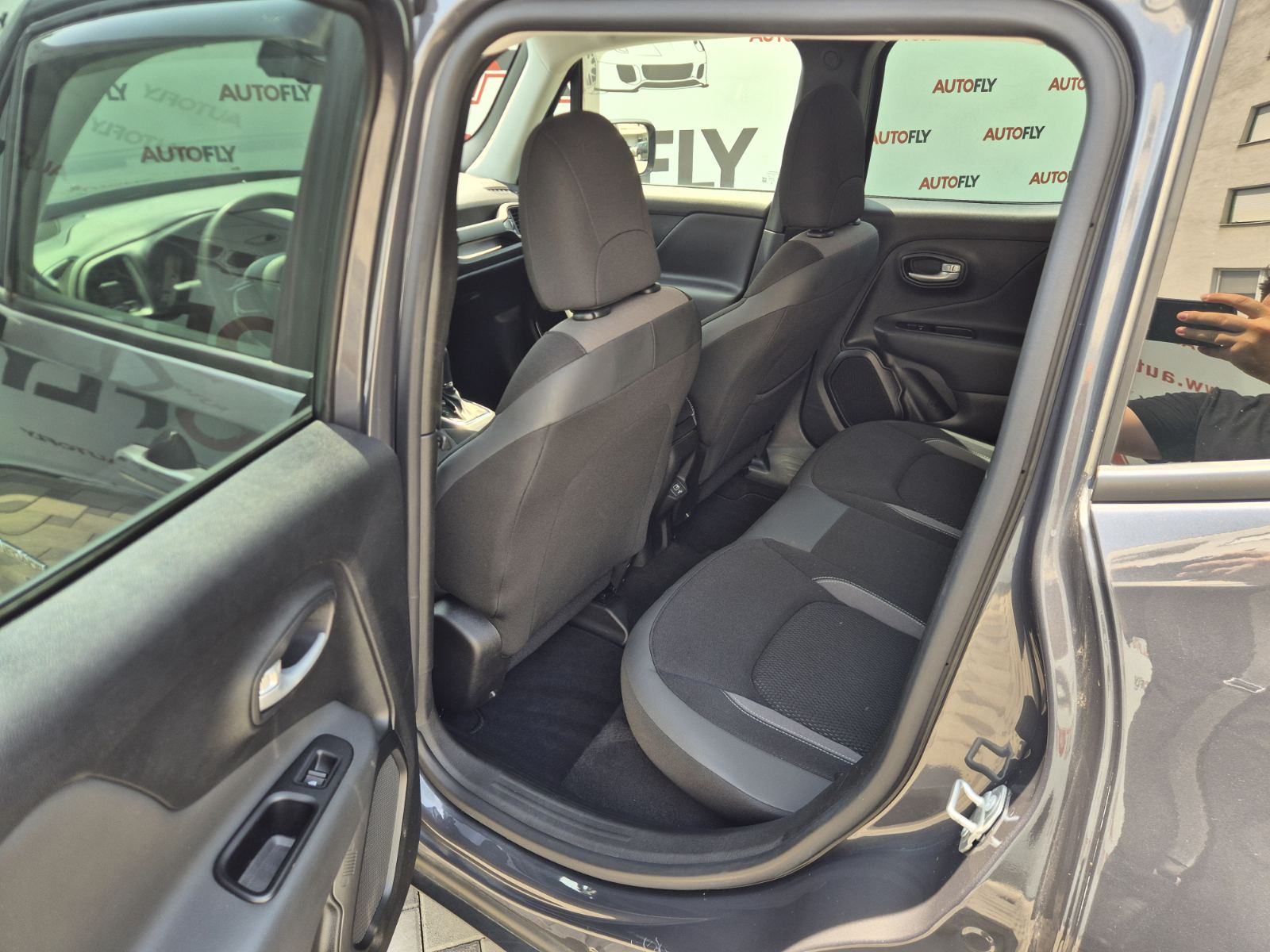 Jeep Renegade 1.5 Turbo GSE T4 e-Hybrid automatik, Tempomat, 17", fotografija 14