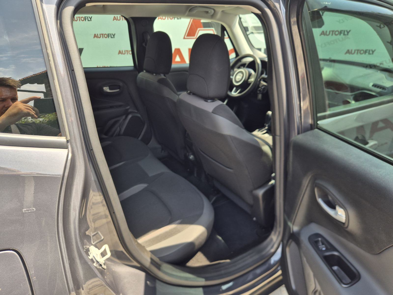 Jeep Renegade 1.5 Turbo GSE T4 e-Hybrid automatik, Tempomat, 17", fotografija 15