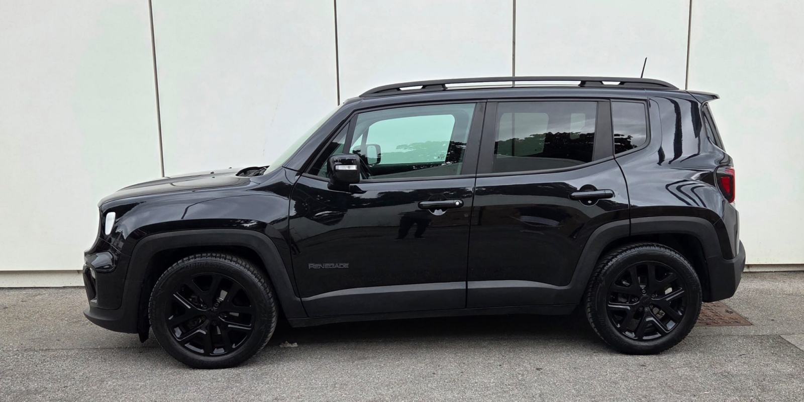 Jeep Renegade 1,6 MultiJet "1.Vlasnik" Nije uvoz" 79.500 km", fotografija 3