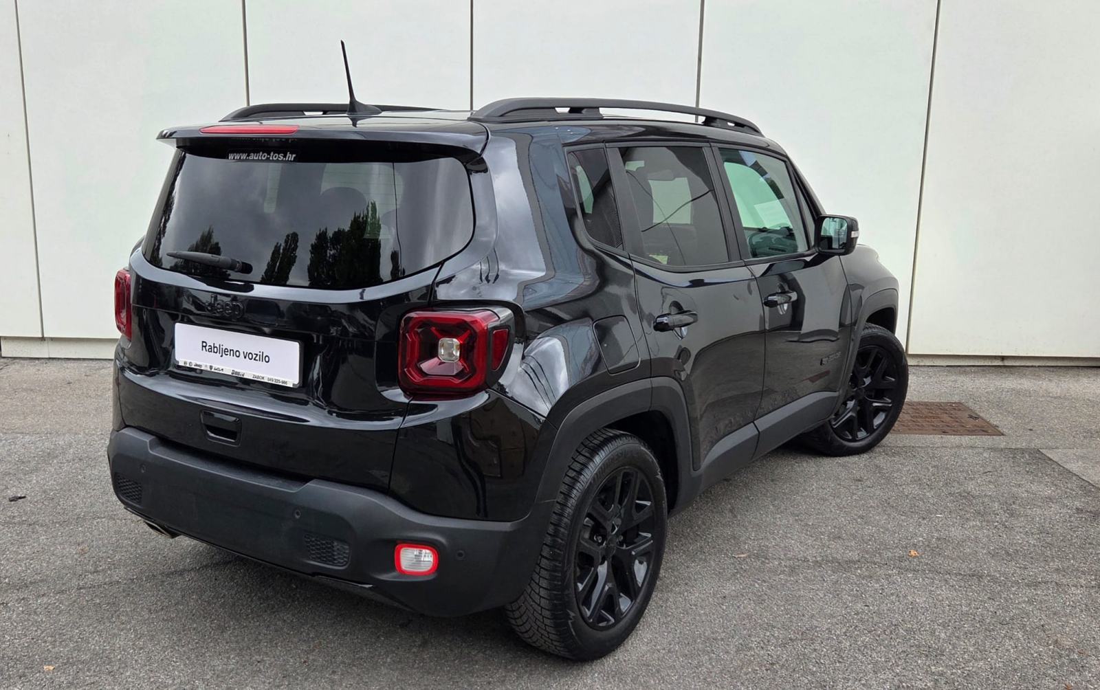 Jeep Renegade 1,6 MultiJet "1.Vlasnik" Nije uvoz" 79.500 km", fotografija 2