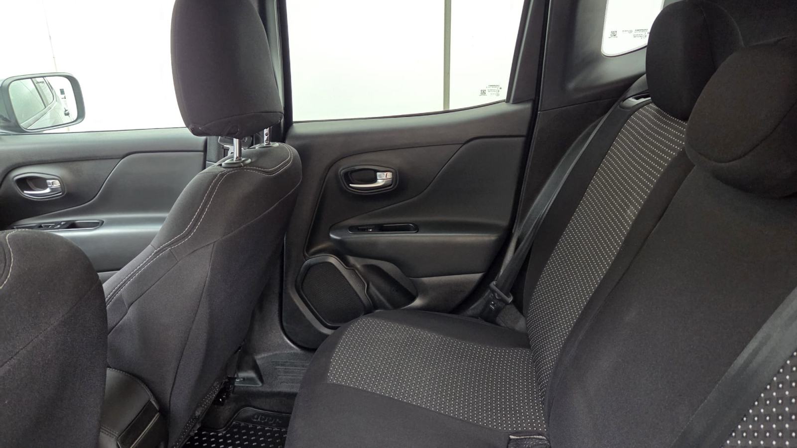 Jeep Renegade 1,6 MultiJet "1.Vlasnik" Nije uvoz" 79.500 km", fotografija 11