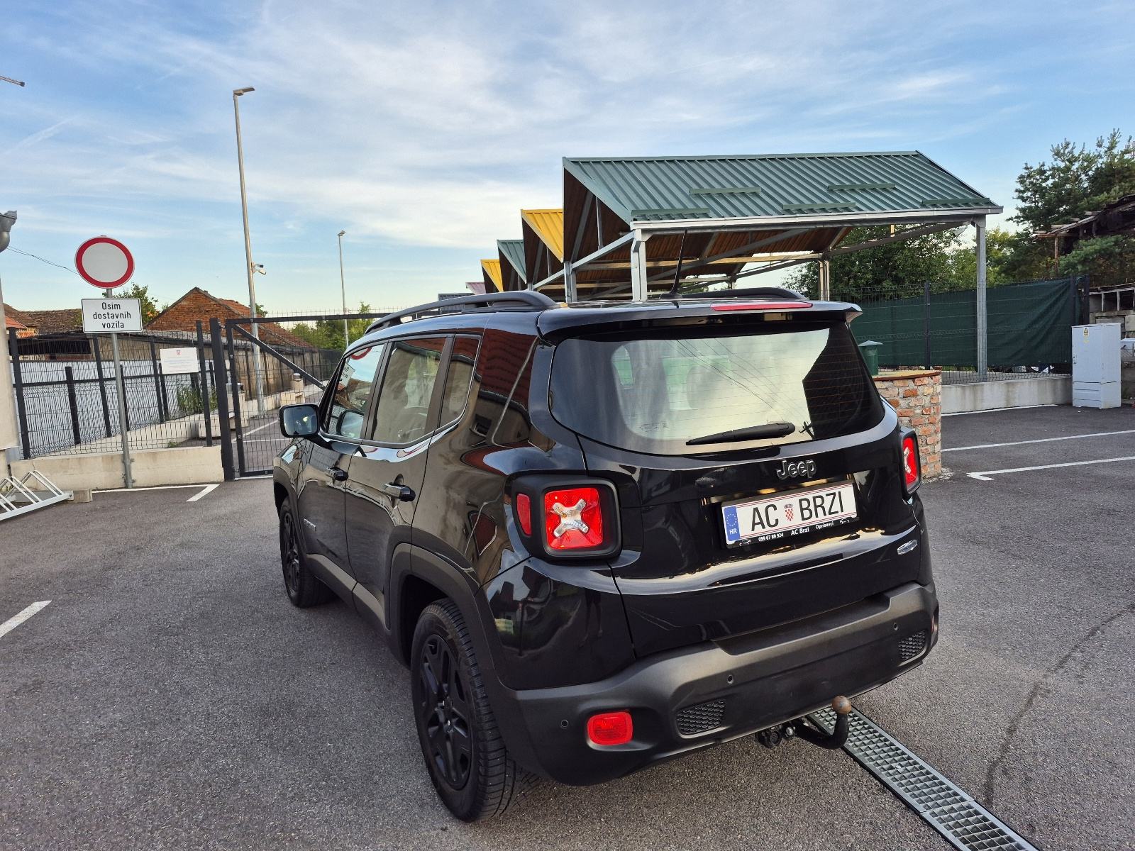 Jeep Renegade 1,6 MultiJet *104 000km*,Klima,senzori, kuka,Keyless,alu, fotografija 16